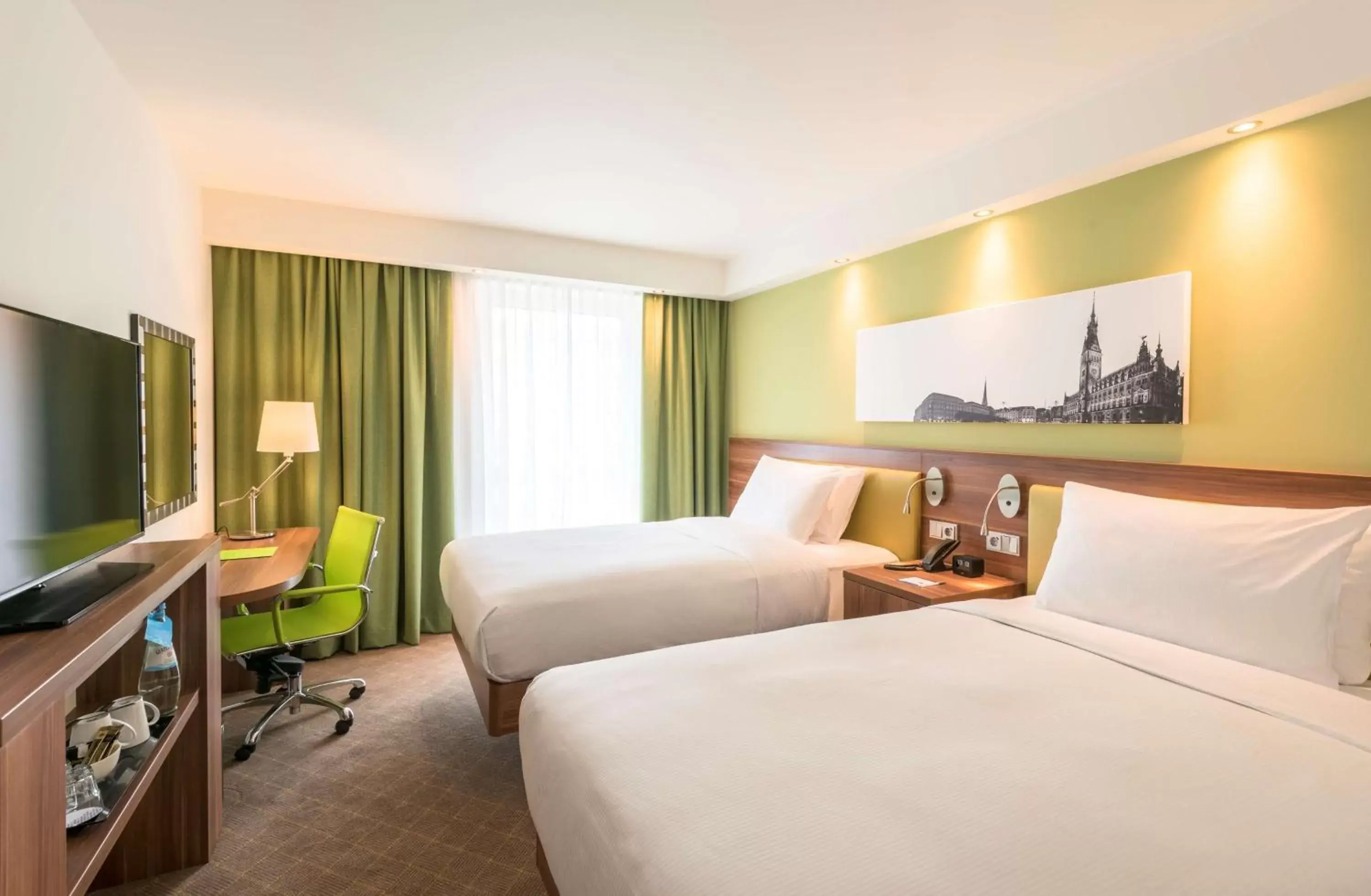 Bedroom, Bed in Hampton By Hilton Munich City West