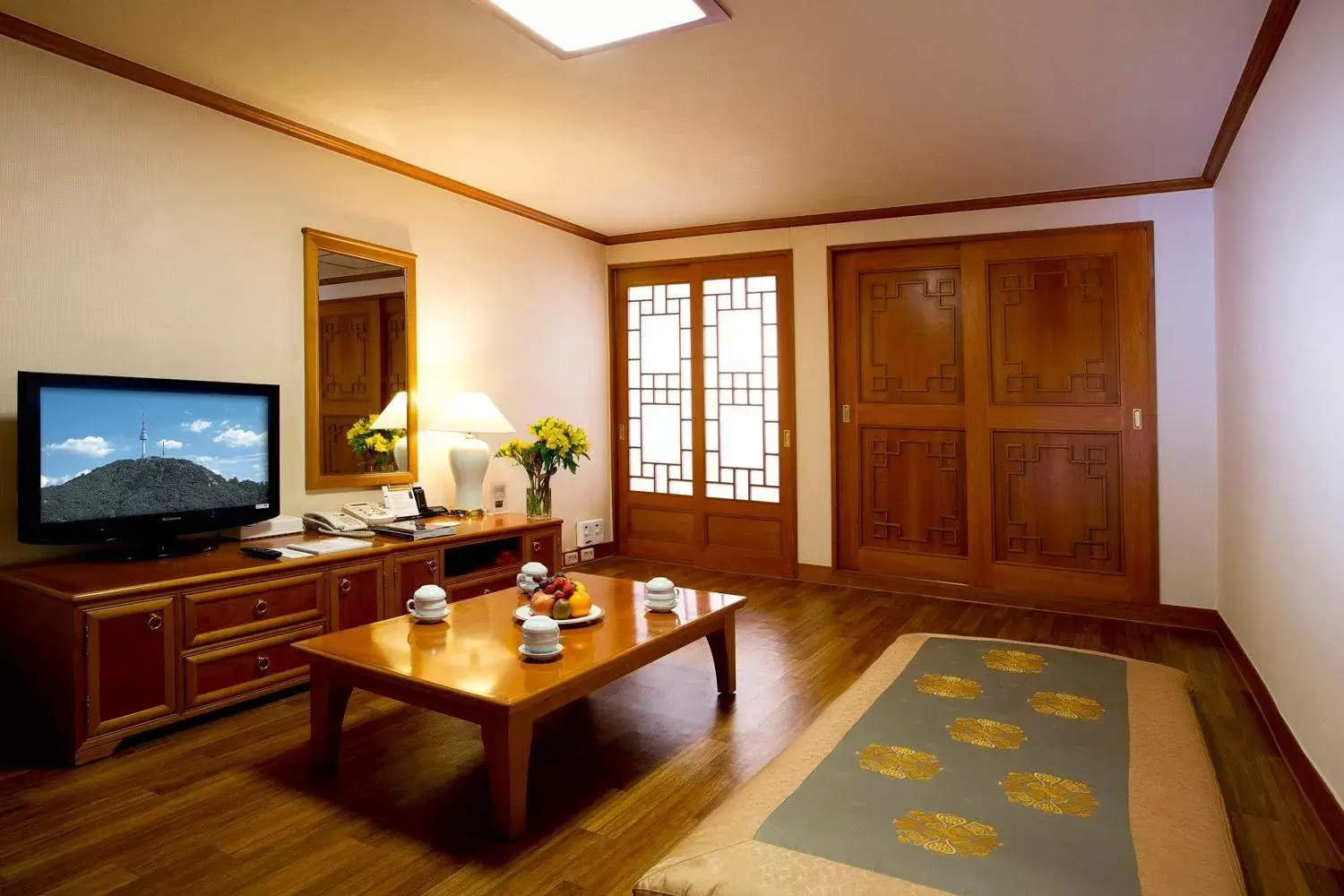 Photo of the whole room, TV/Entertainment Center in Sejong Hotel Seoul Myeongdong