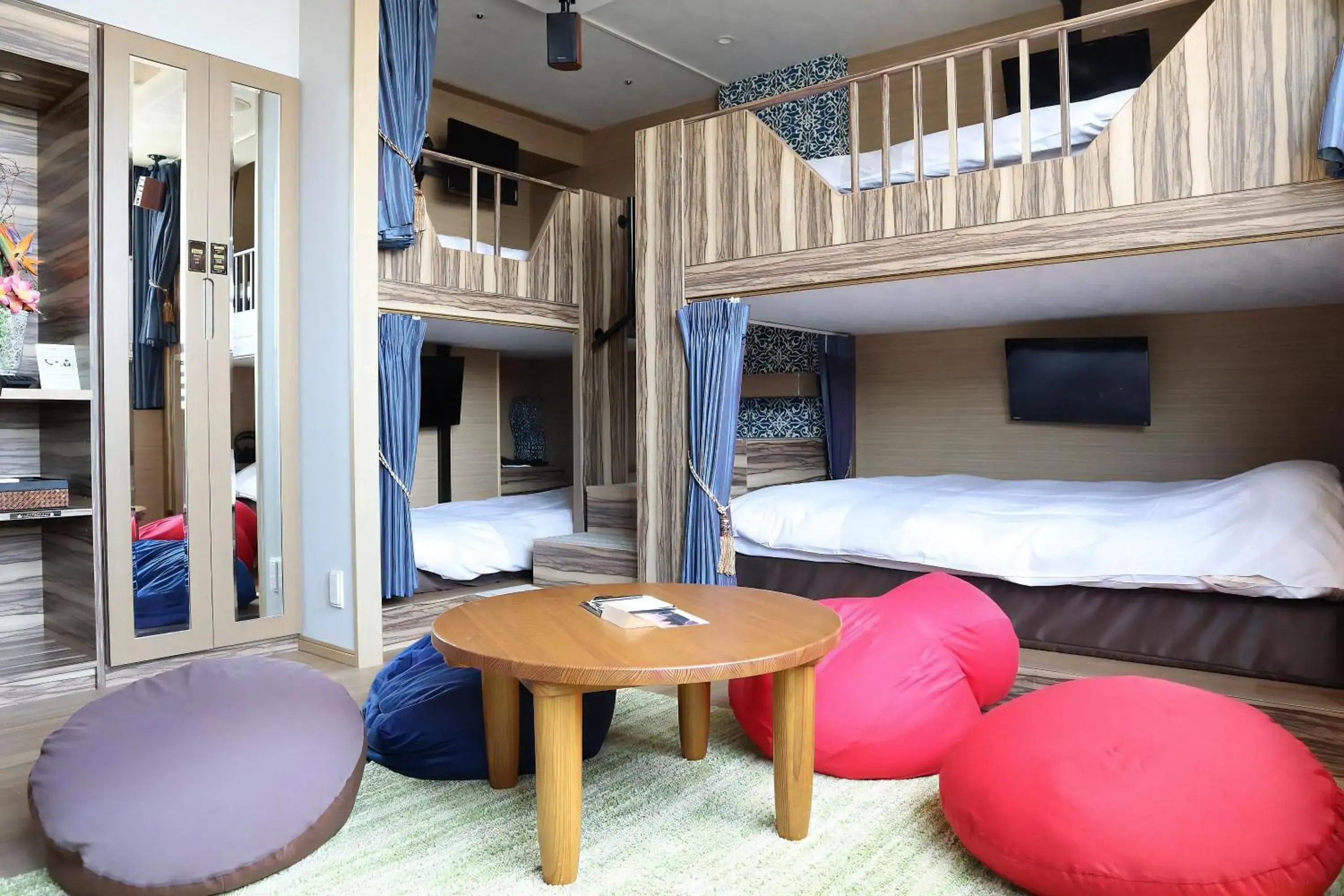 Deluxe with 4 Beds - Non-Smoking with Free All-you-can-drink Alcohol and Light Meal in Anda no Mori Osaka Tennoji Tower Deluxe with 4 Beds - Non-Smoking with Free All-you-can-drink Alcohol and Light Meal in Anda no Mori Osaka Tennoji Tower