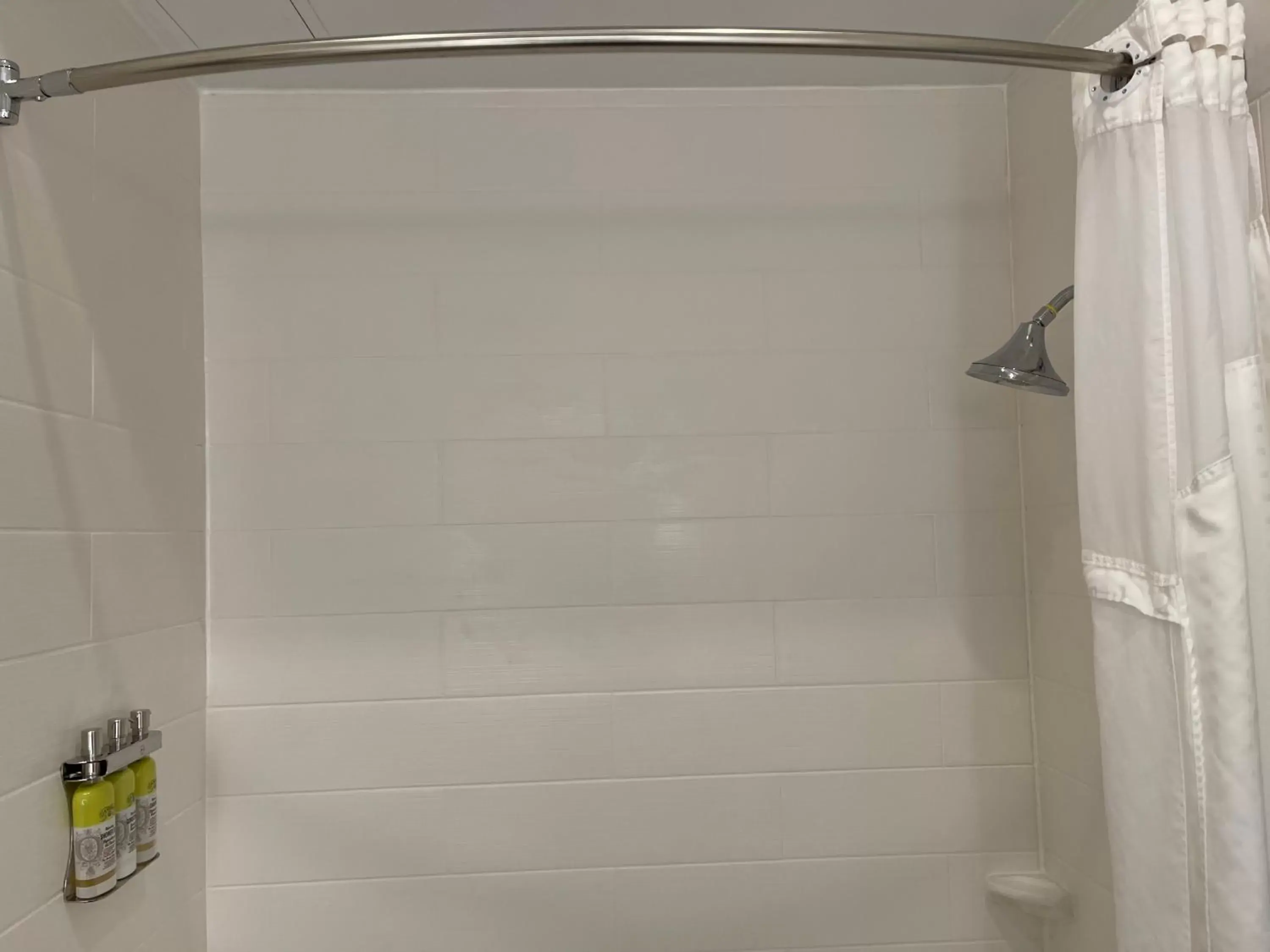 Shower, Bathroom in Holiday Inn Express & Suites - Indianapolis Northwest, an IHG Hotel