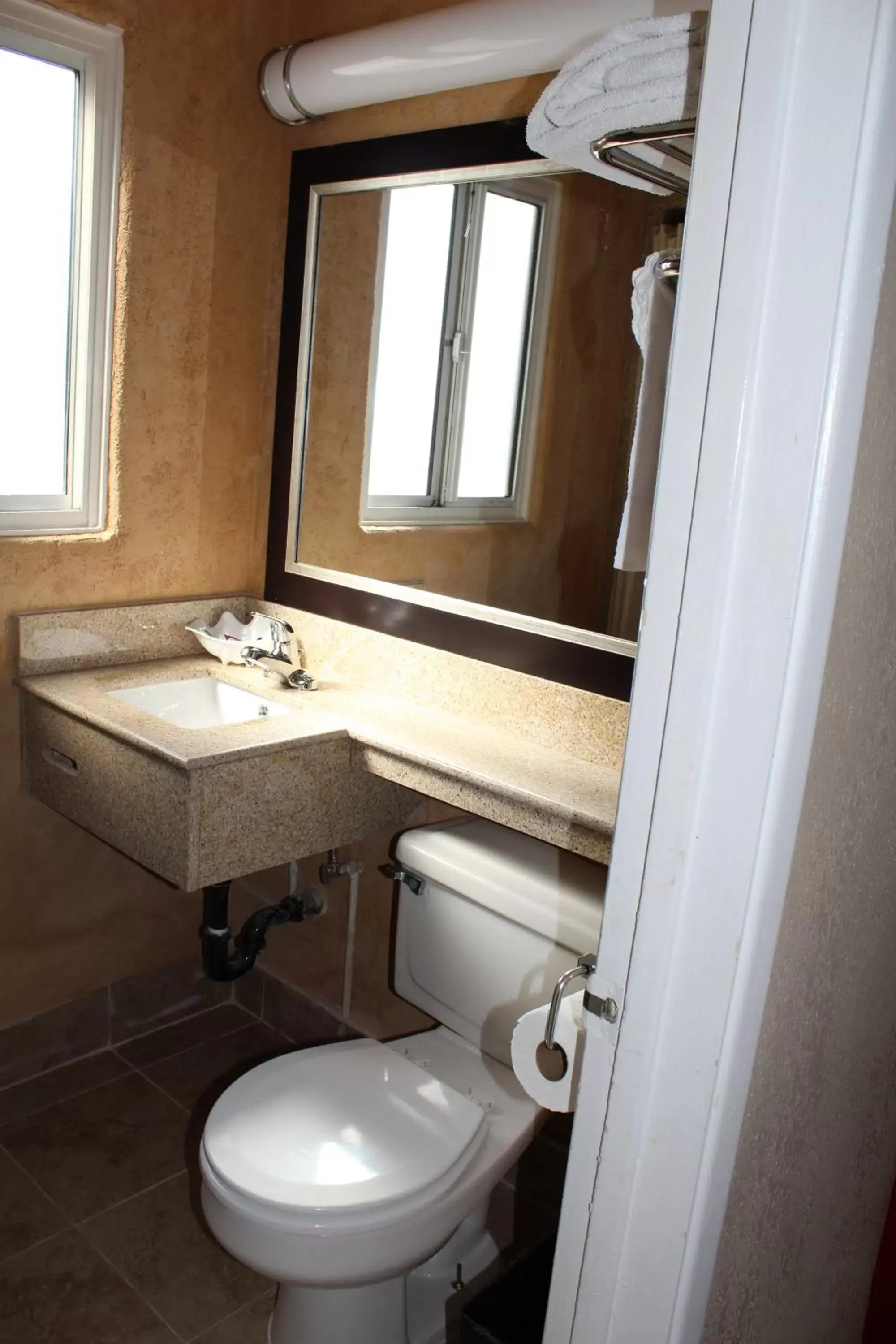 Bathroom in Harbor Inn & Suites Oceanside