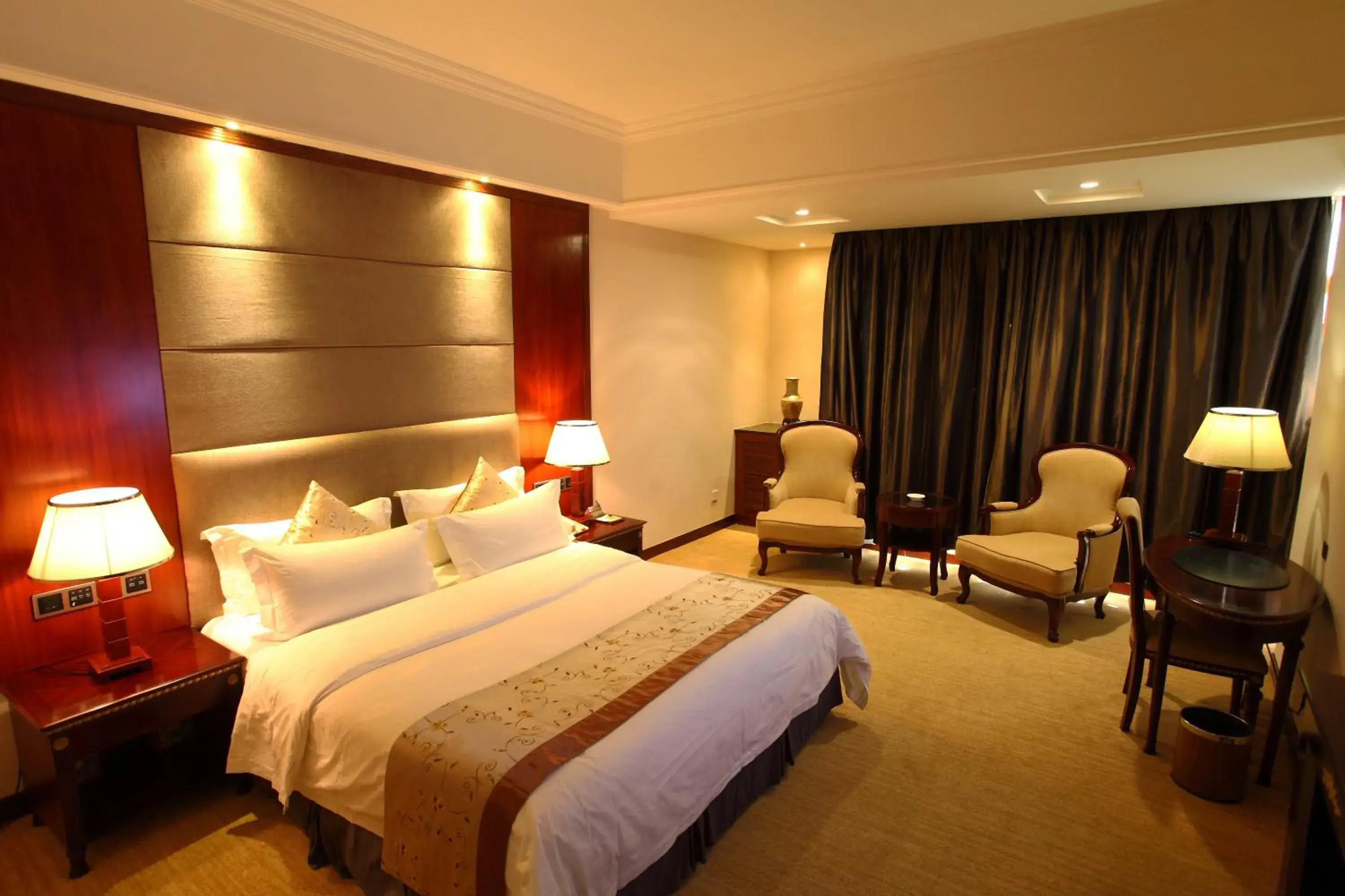 River view, Bed in Rongjiang Hotel