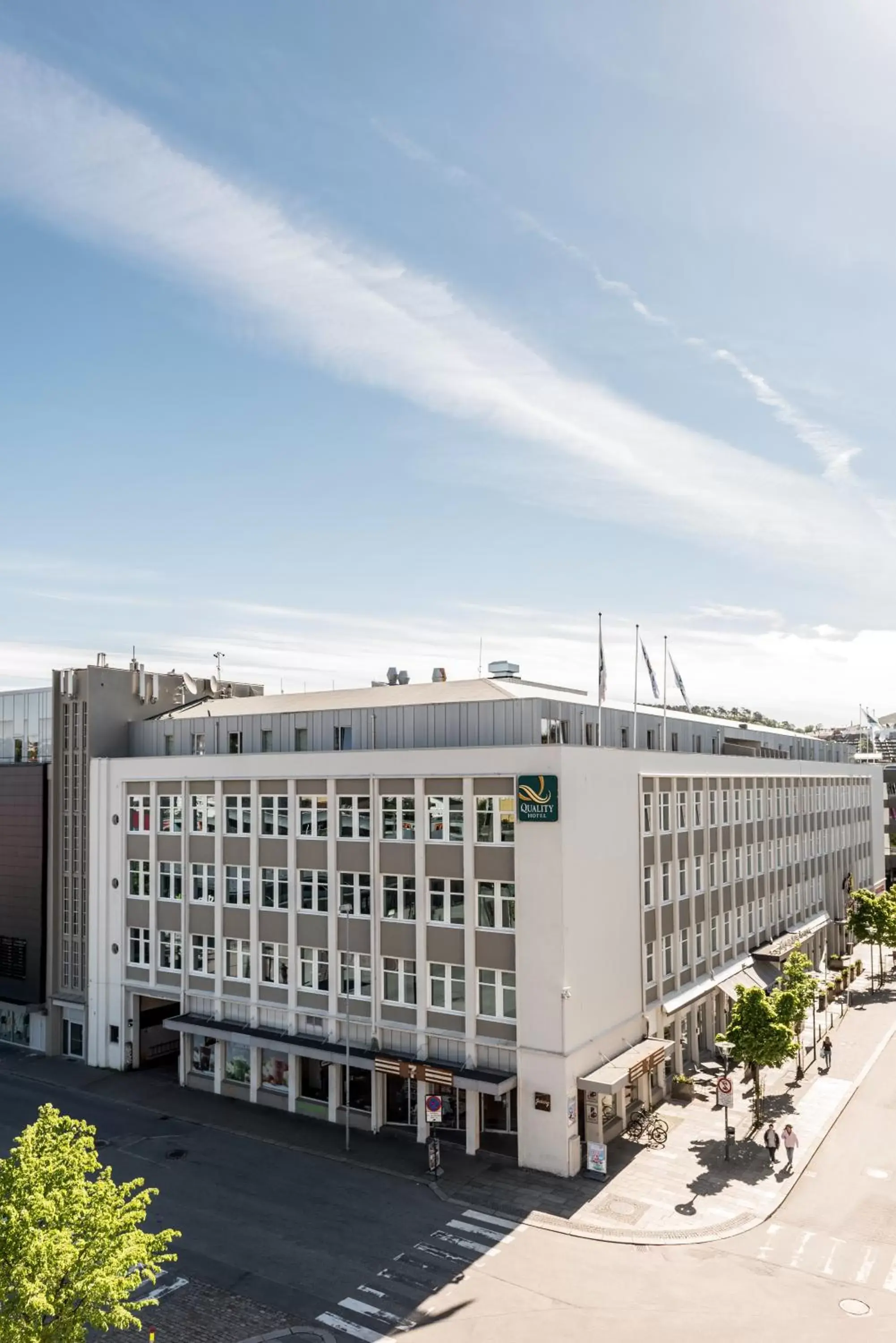 Property building in Quality Hotel Residence Property building in Quality Hotel Residence