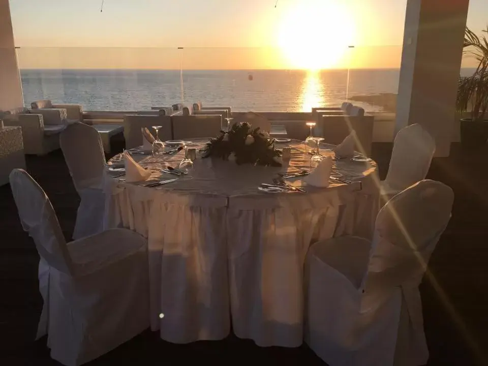 Banquet Facilities in King Evelthon Beach Hotel & Resort