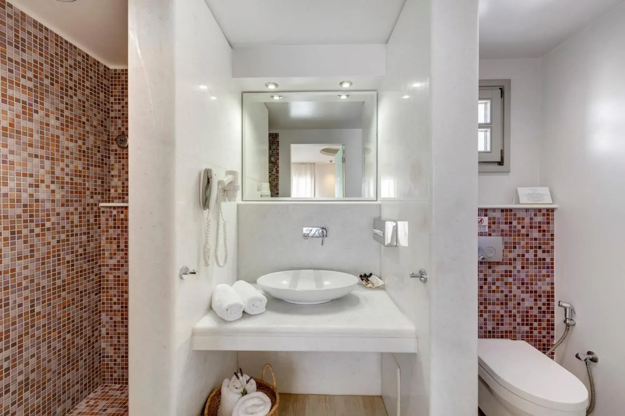 Shower, Bathroom in Kouros Art Hotel (Adults Only)