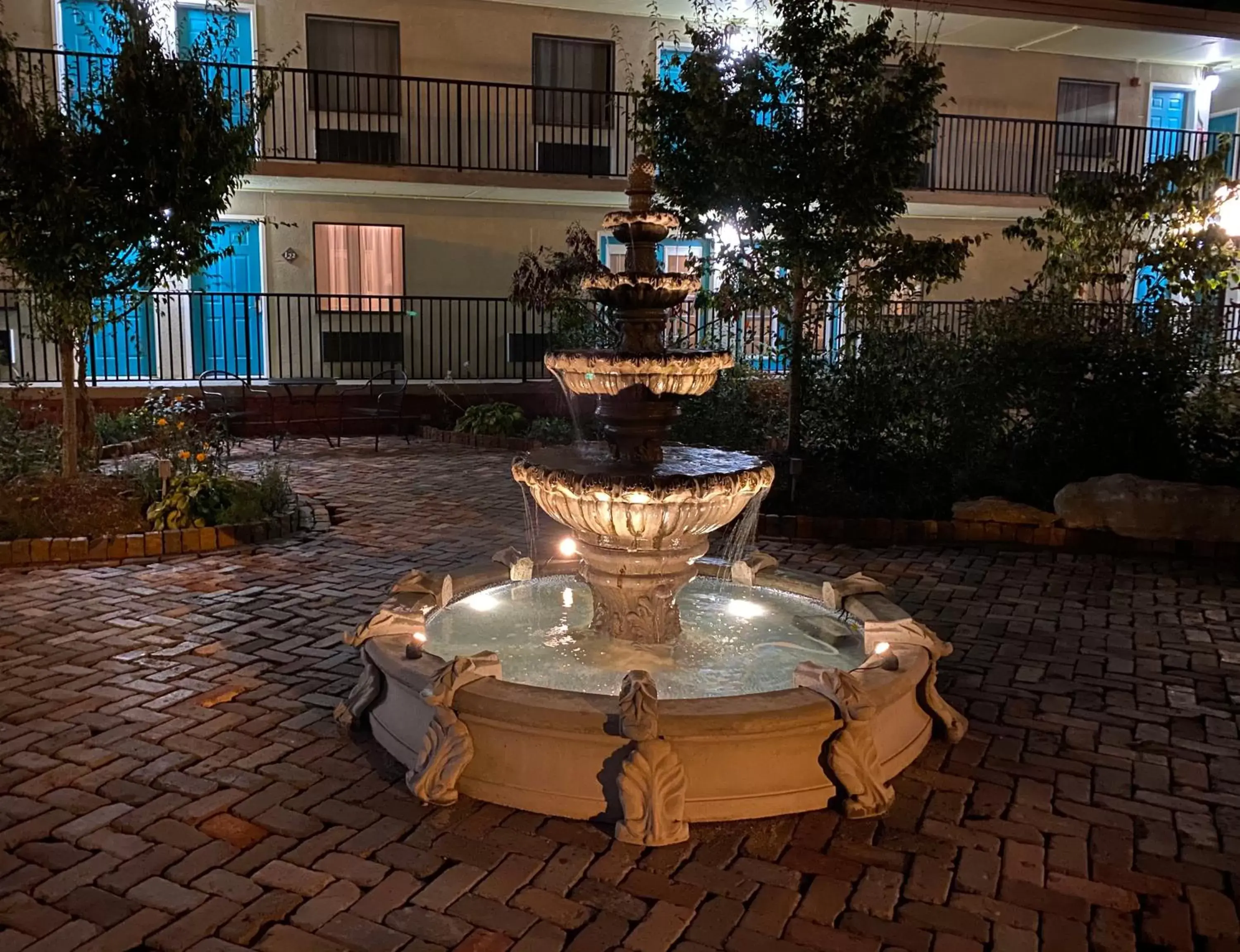 Patio in Cascades Inn