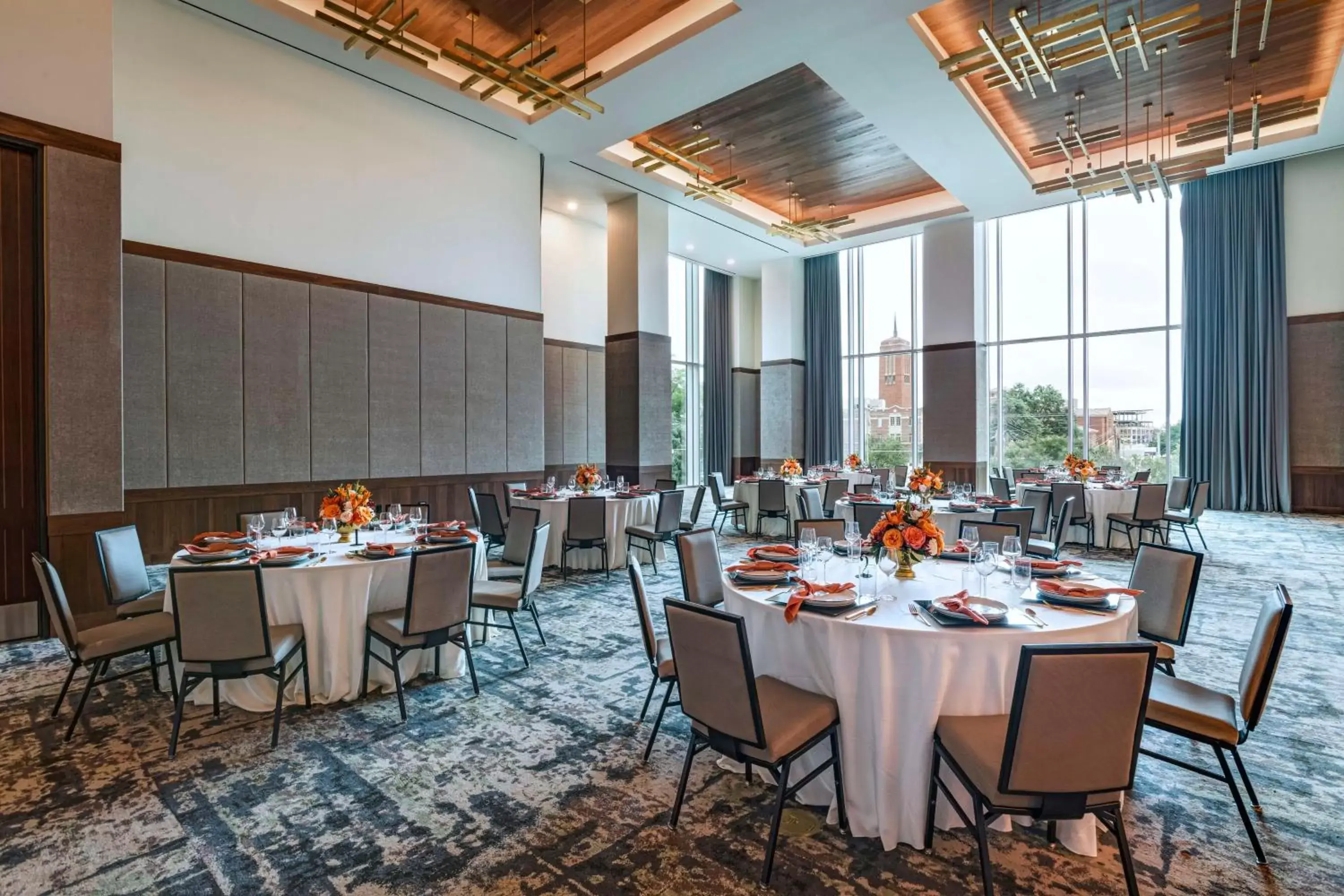 Meeting/conference room, Restaurant/Places to Eat in Thompson San Antonio - Riverwalk, part of Hyatt