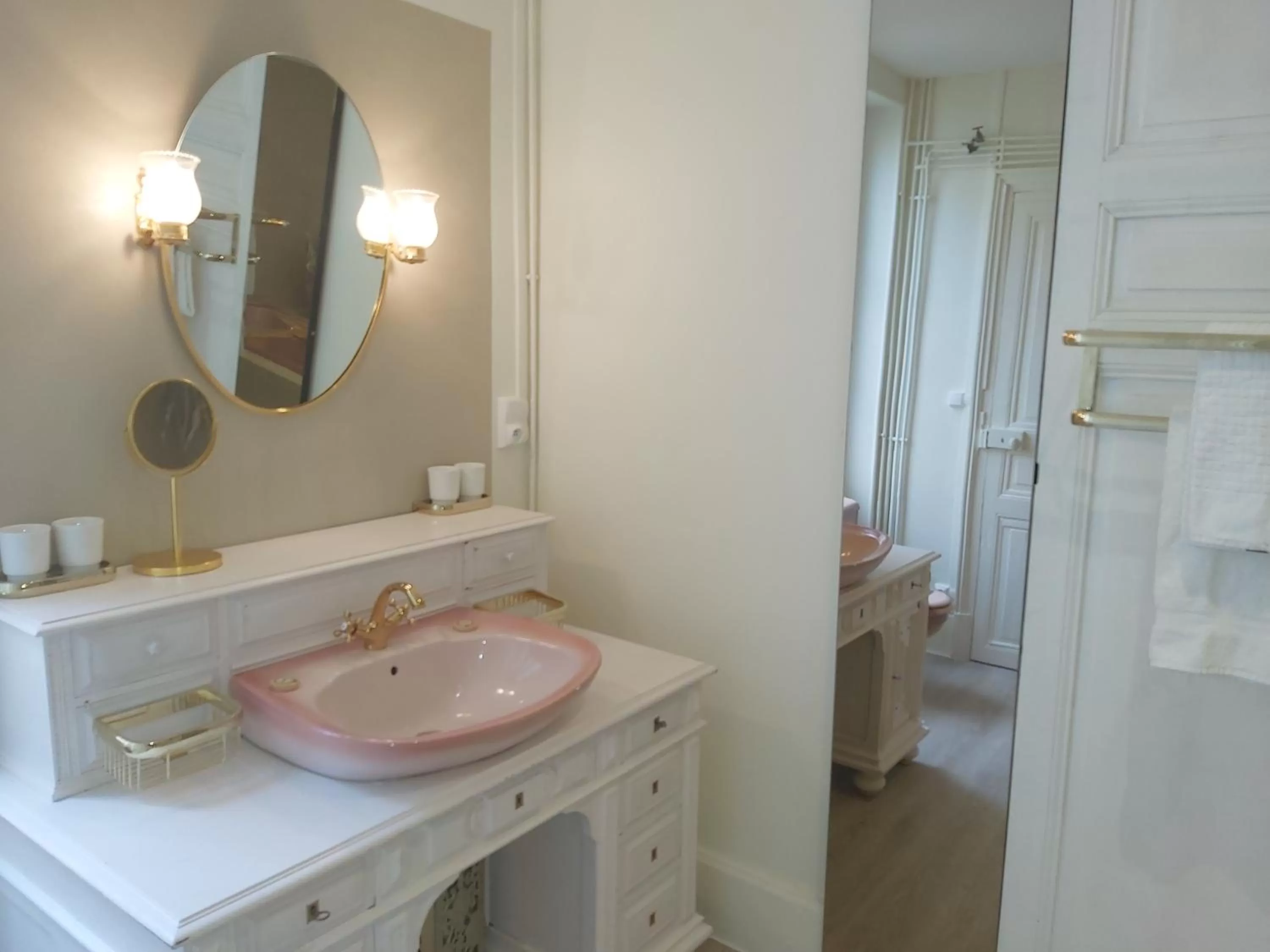 Bathroom in Vichy Sejour