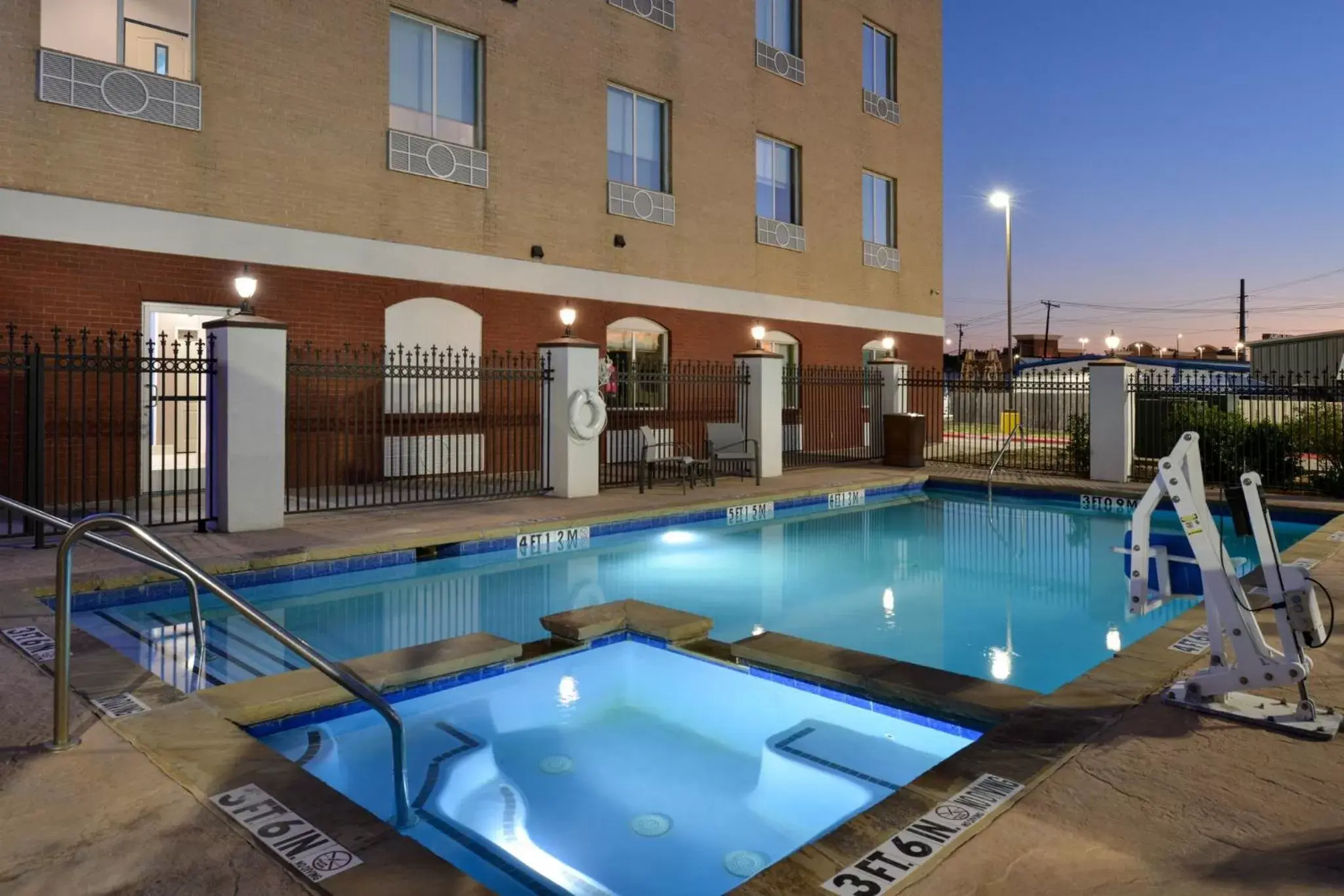 Swimming pool in Holiday Inn Express Hotel & Suites Royse City - RockwallRockwall - Royse City by IHG Swimming pool in Holiday Inn Express Hotel & Suites Royse City - RockwallRockwall - Royse City by IHG