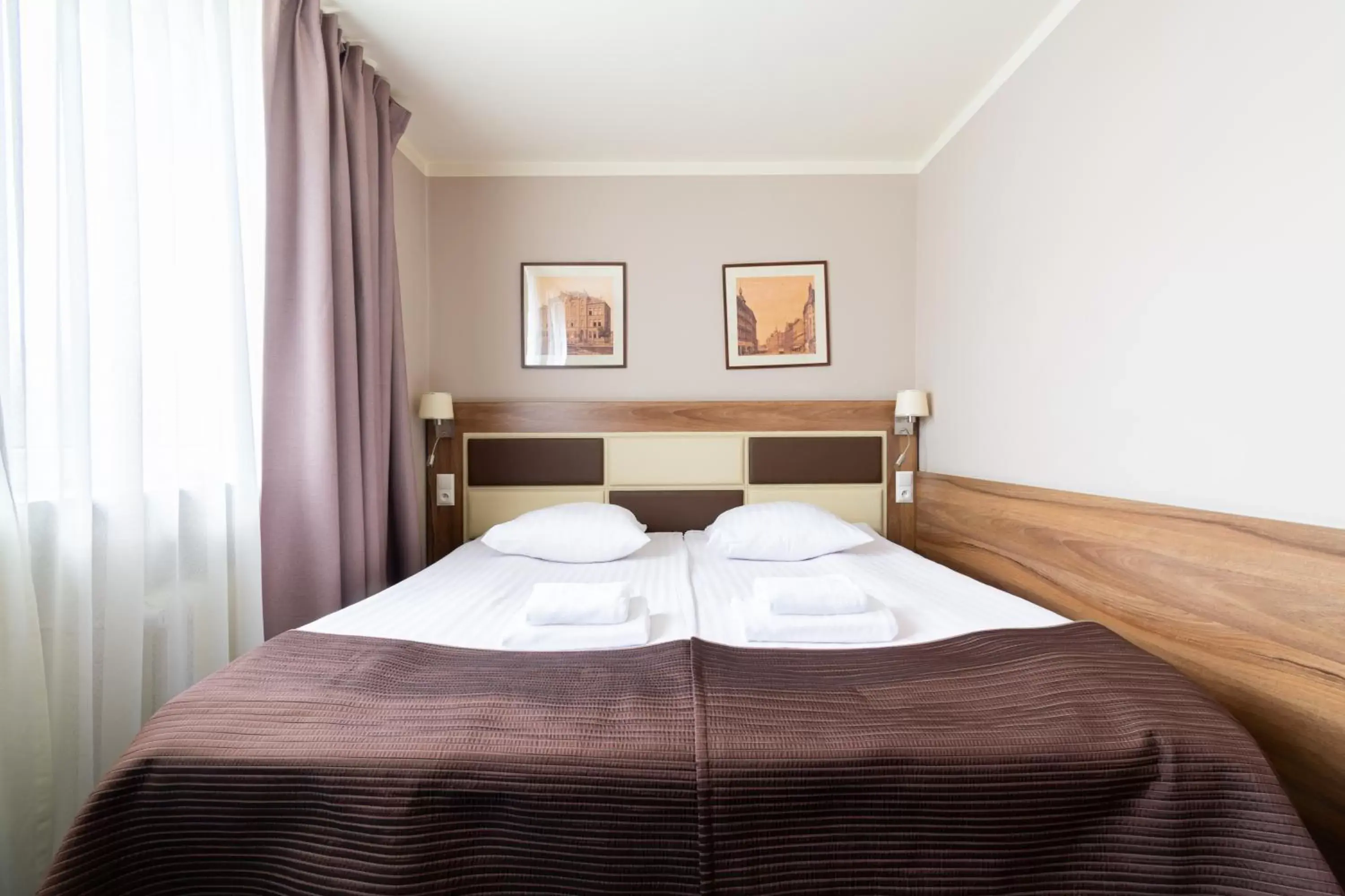 Bed in Hotel Diament Zabrze - Gliwice
