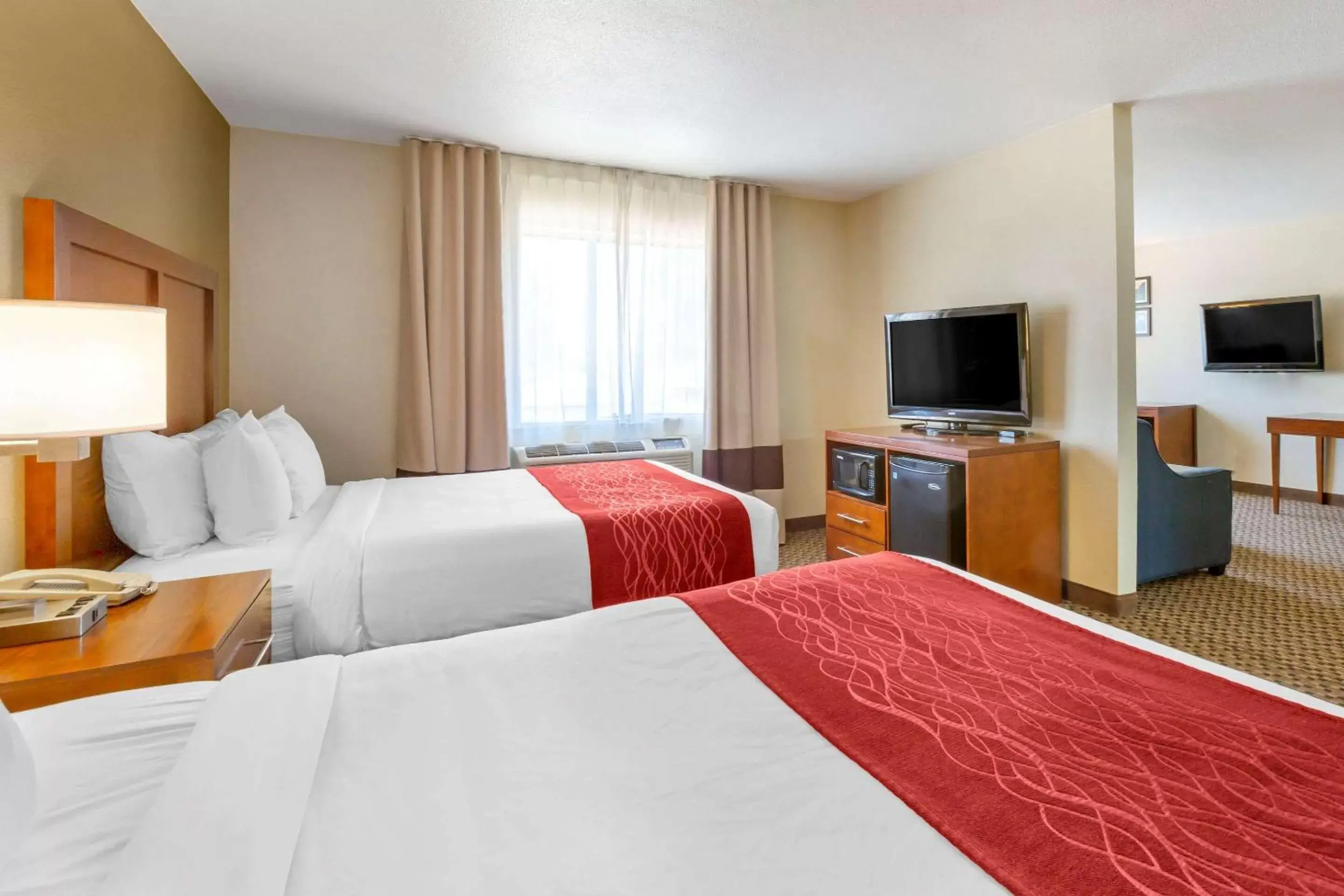 Photo of the whole room, Bed in Comfort Inn Payson