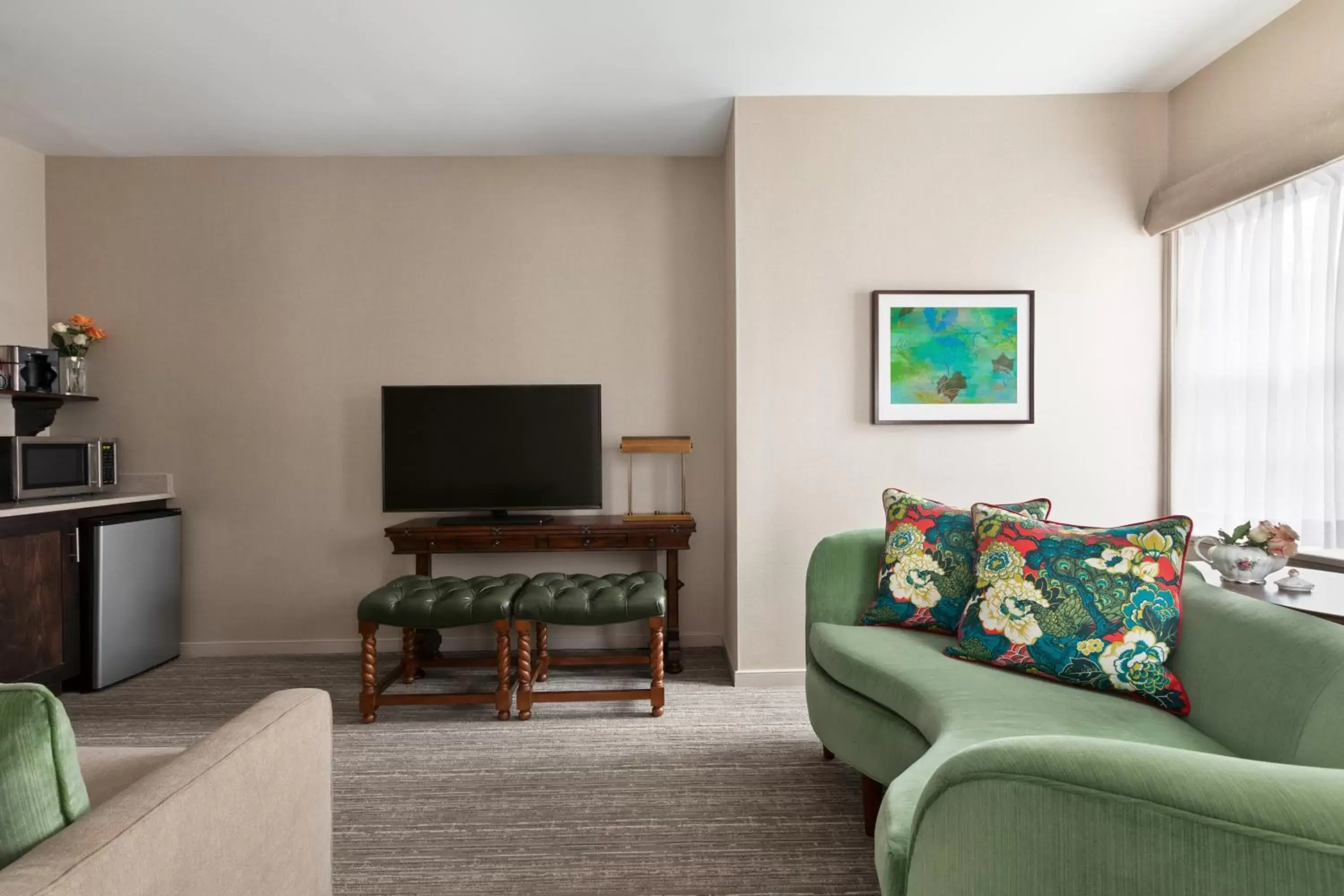 Living room, Seating Area in The Glidden House