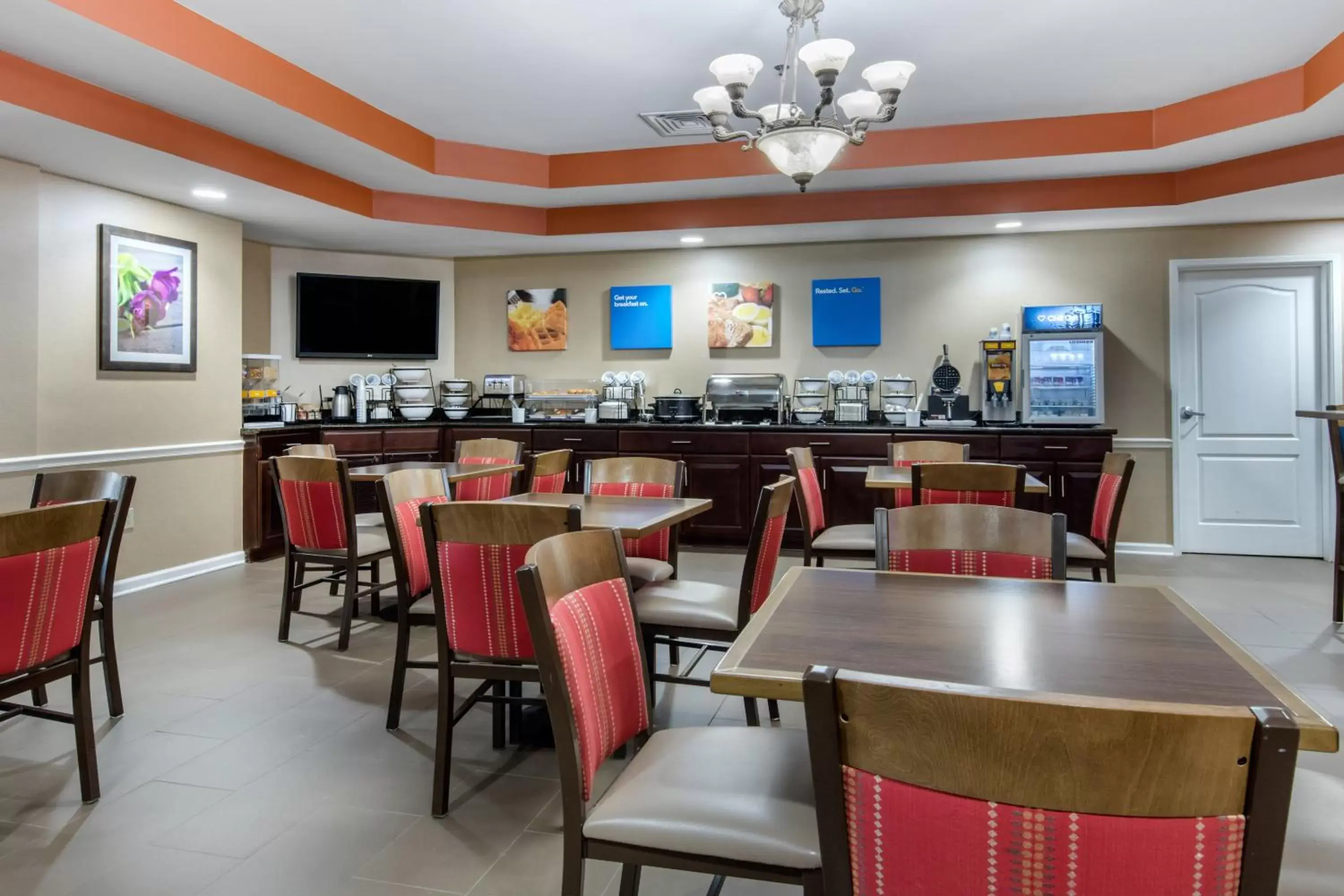 Restaurant/Places to Eat in Comfort Inn & Suites Bryant - Benton