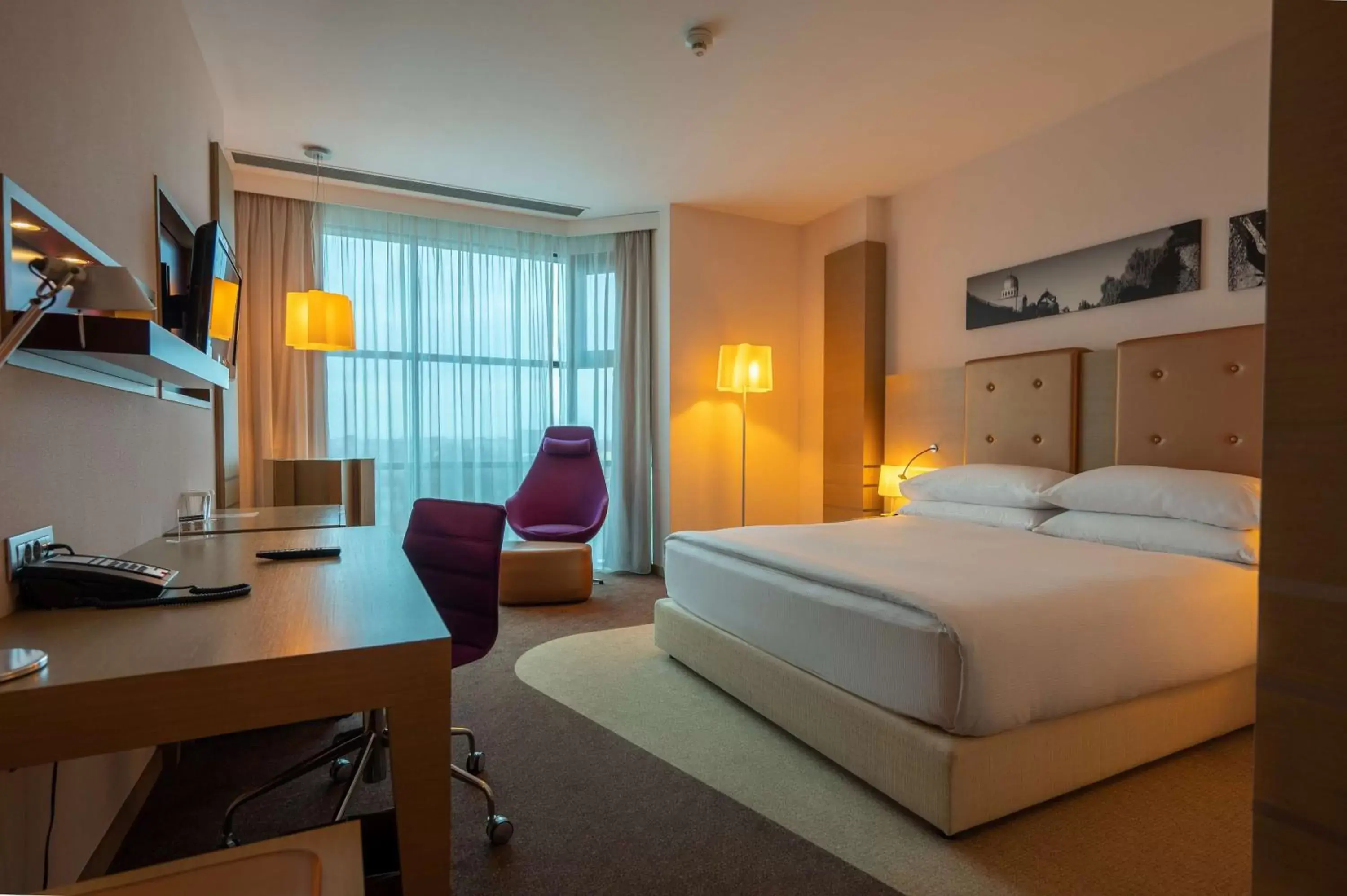 Bed in DoubleTree by Hilton Oradea