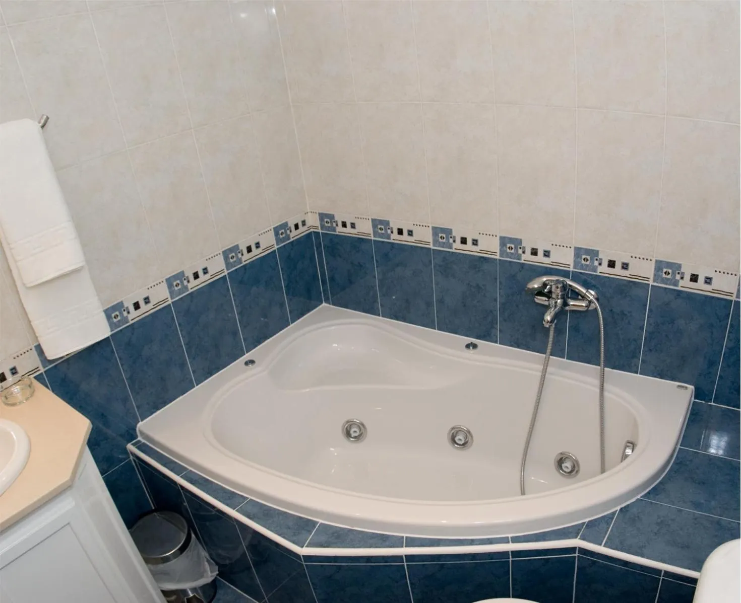 Shower in Hotel los Girasoles