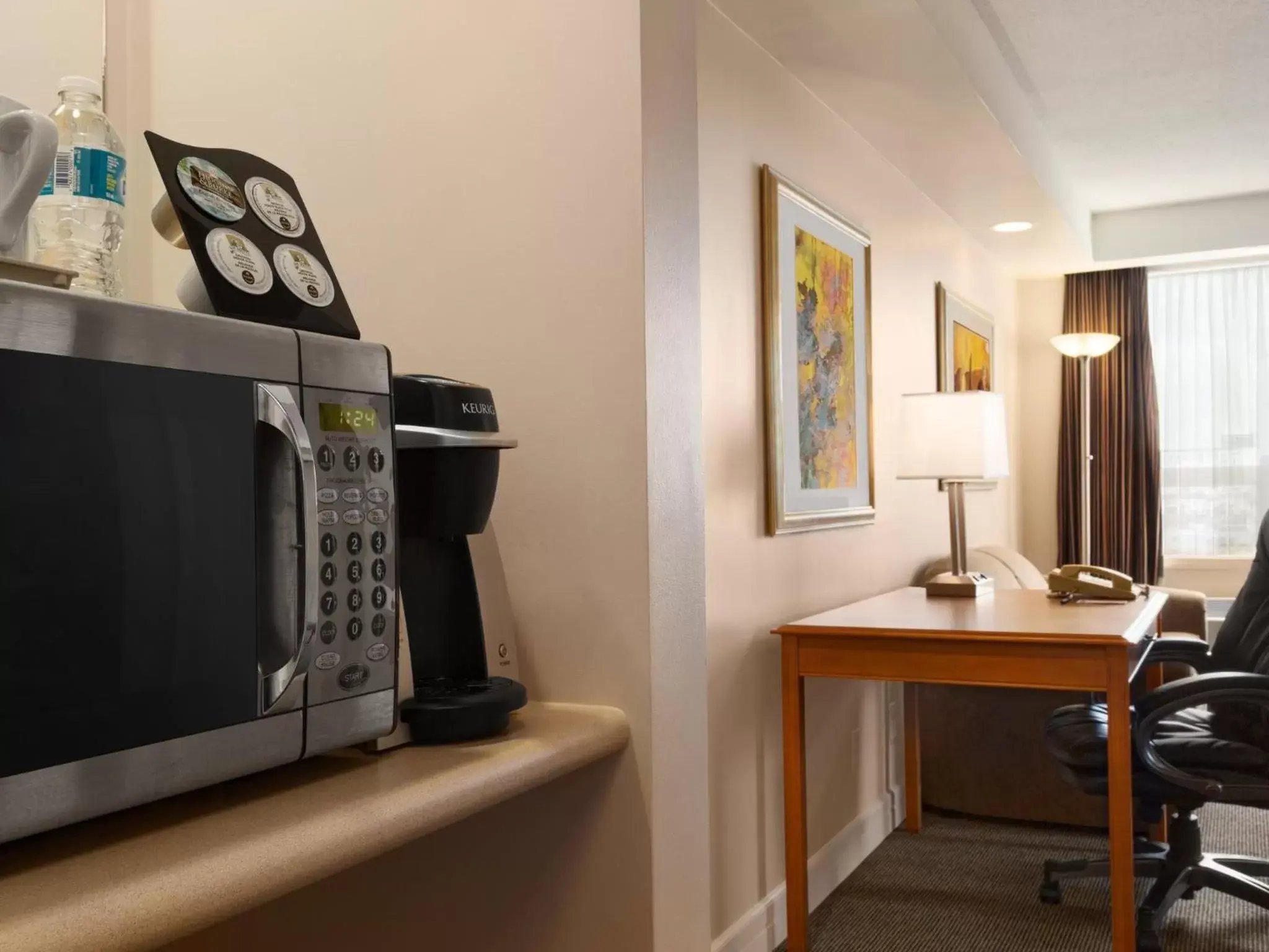 Kitchen/Kitchenette in Travelodge by Wyndham Spruce Grove