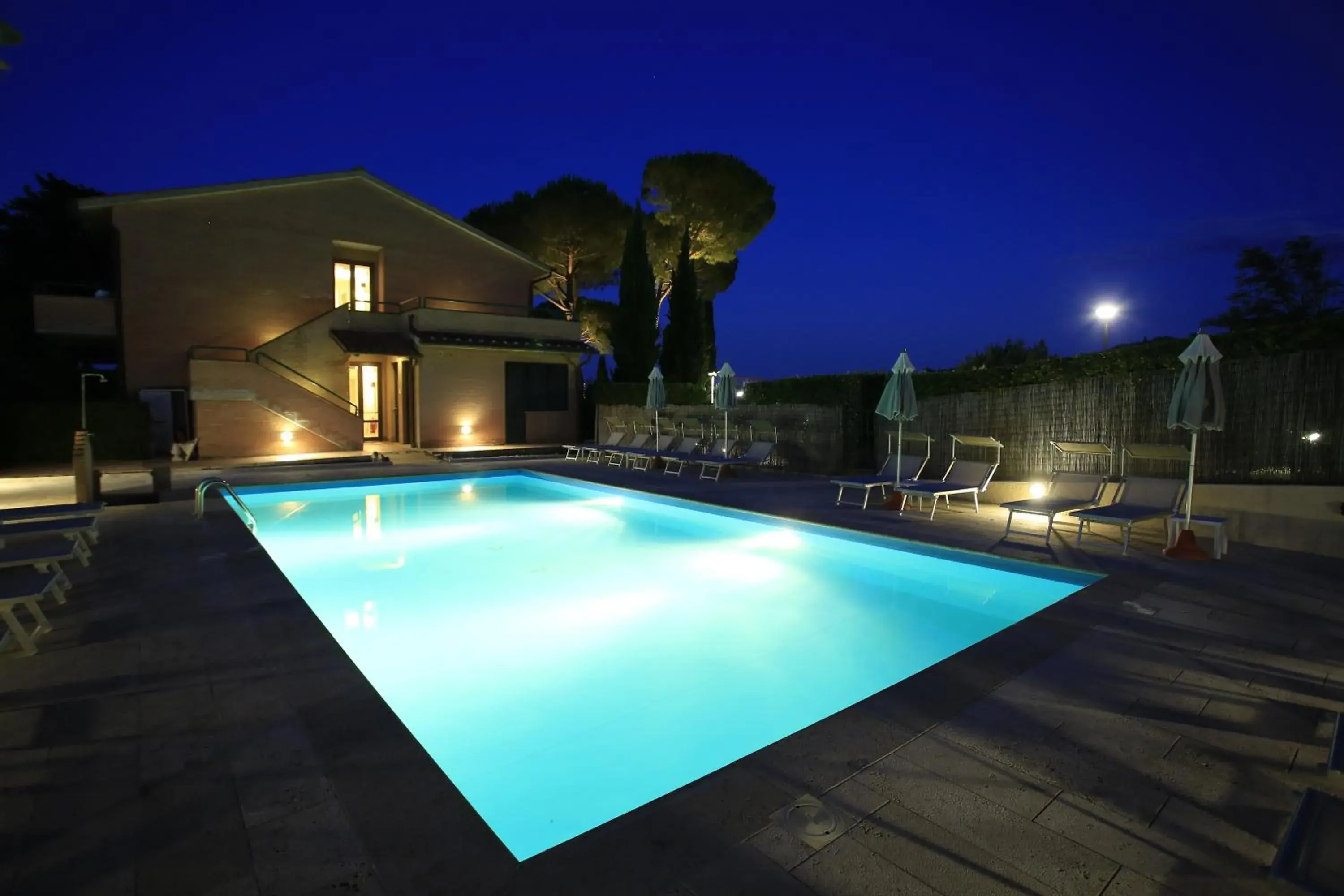 Pool view, Property Building in Hotel Le Colline