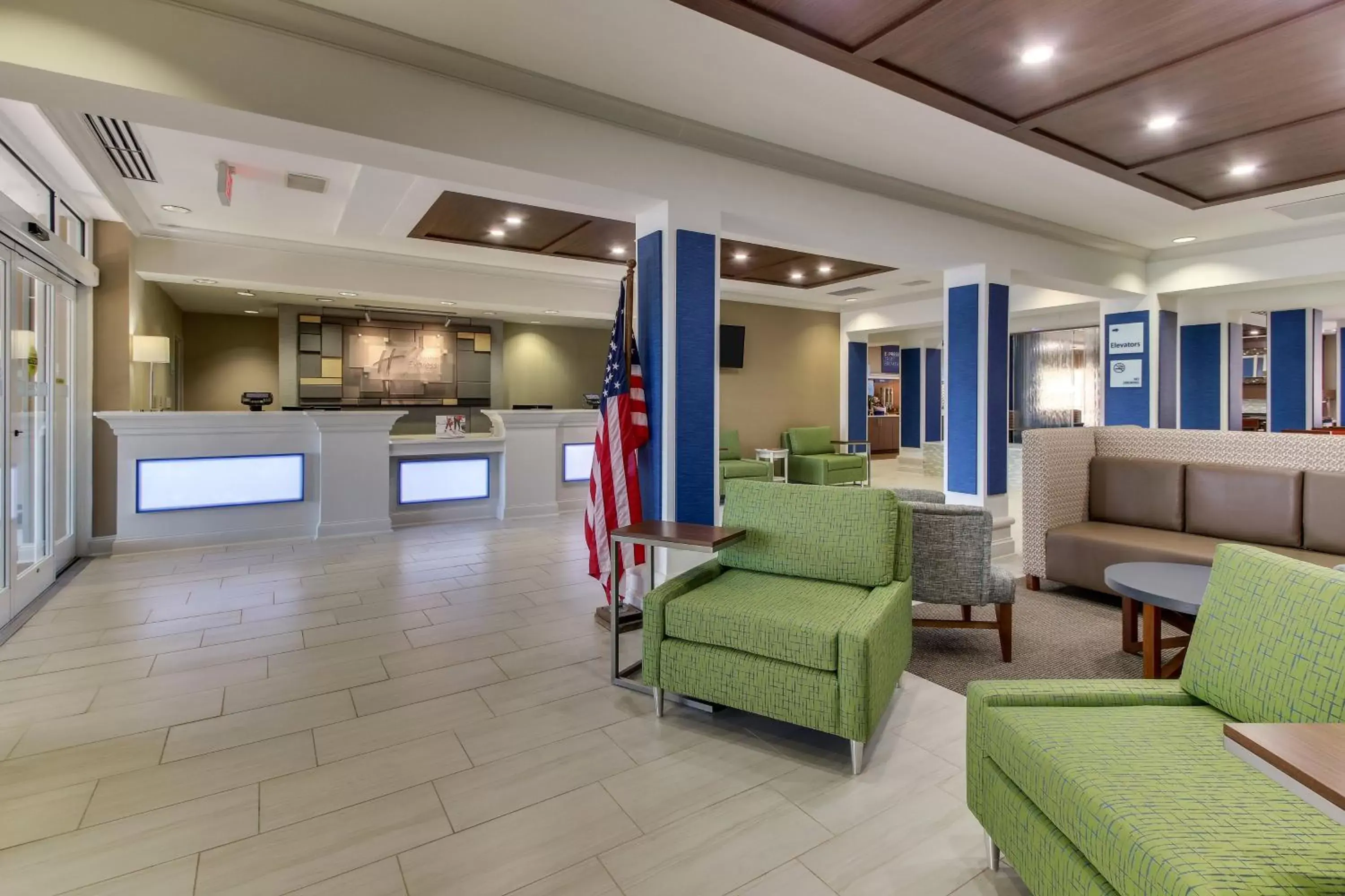 Property building, Lobby/Reception in Holiday Inn Express Hotel & Suites Columbus-Fort Benning, an IHG Hotel