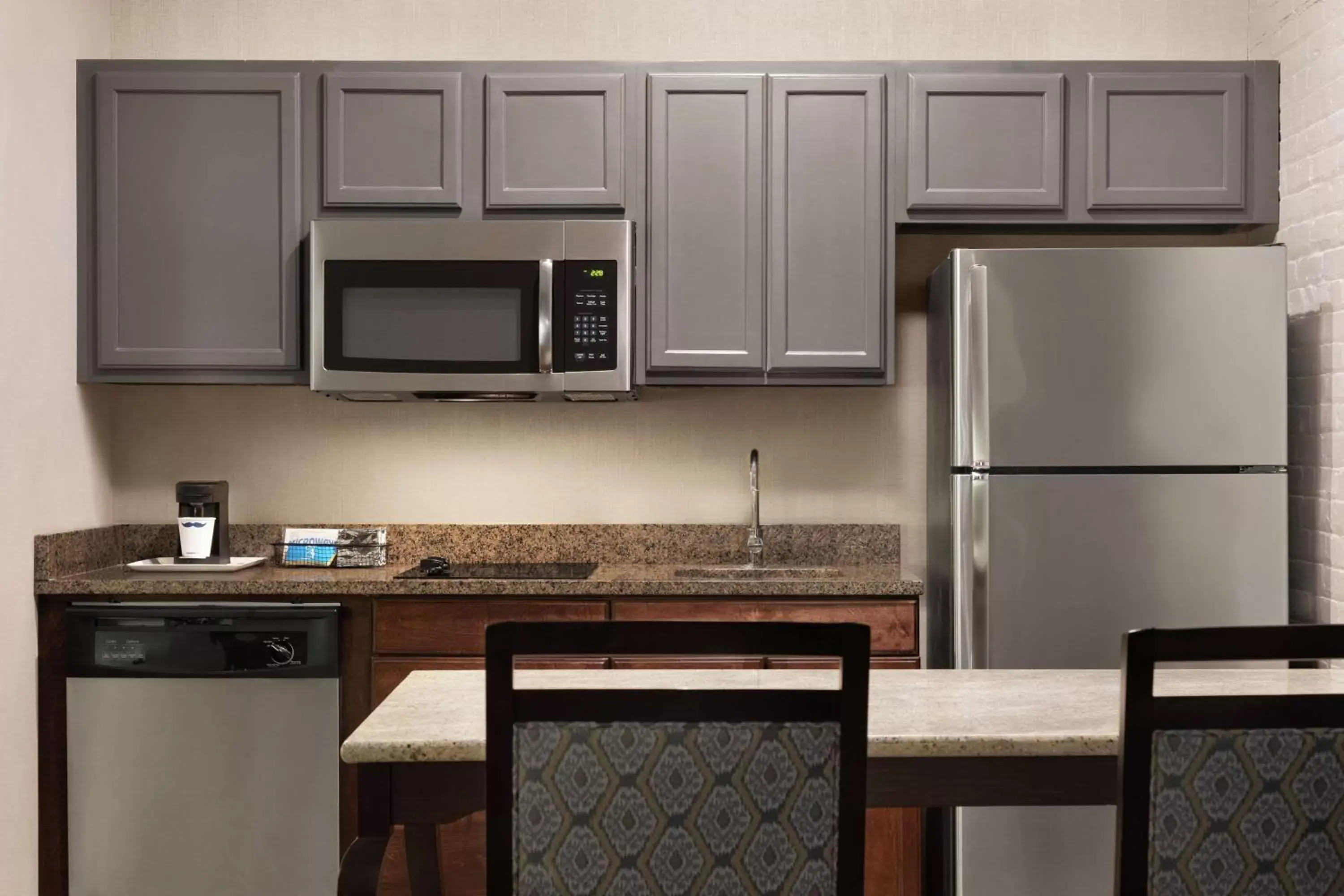 Kitchen or kitchenette, Kitchen/Kitchenette in Hampton Inn and Suites New Orleans Convention Center