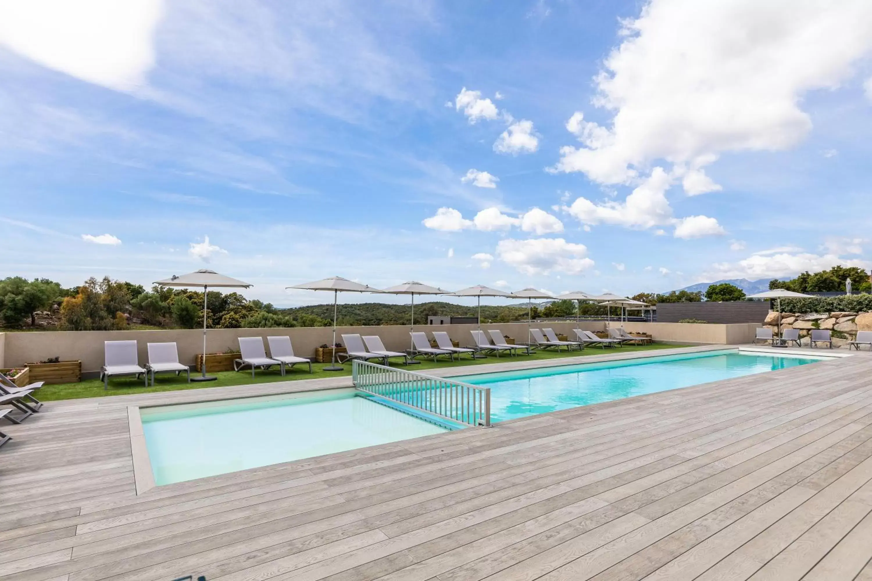 Day, Swimming Pool in Résidence Pierre & Vacances Premium Les Terrasses d'Arsella