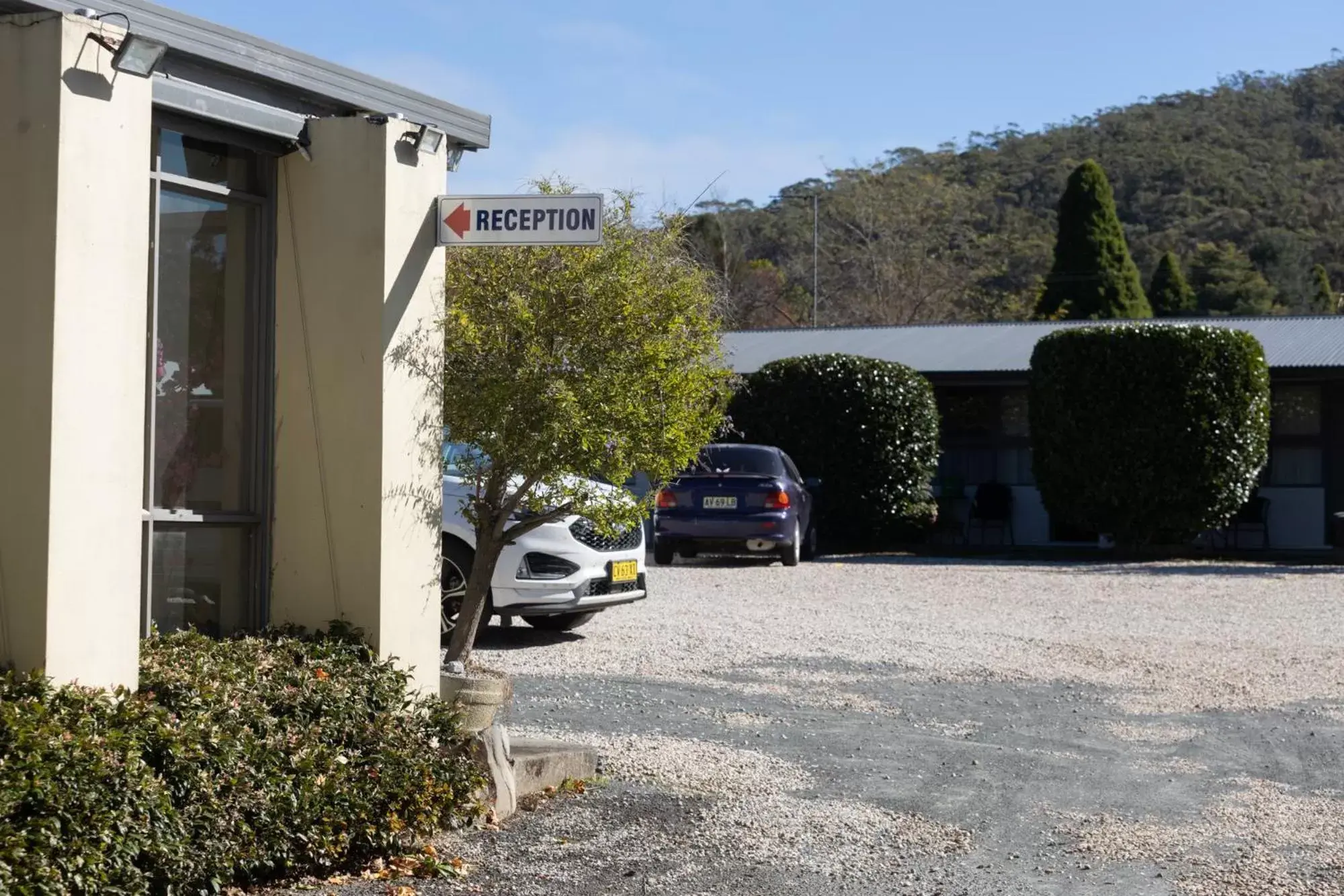 Parking, Property Building in Mittagong Motel