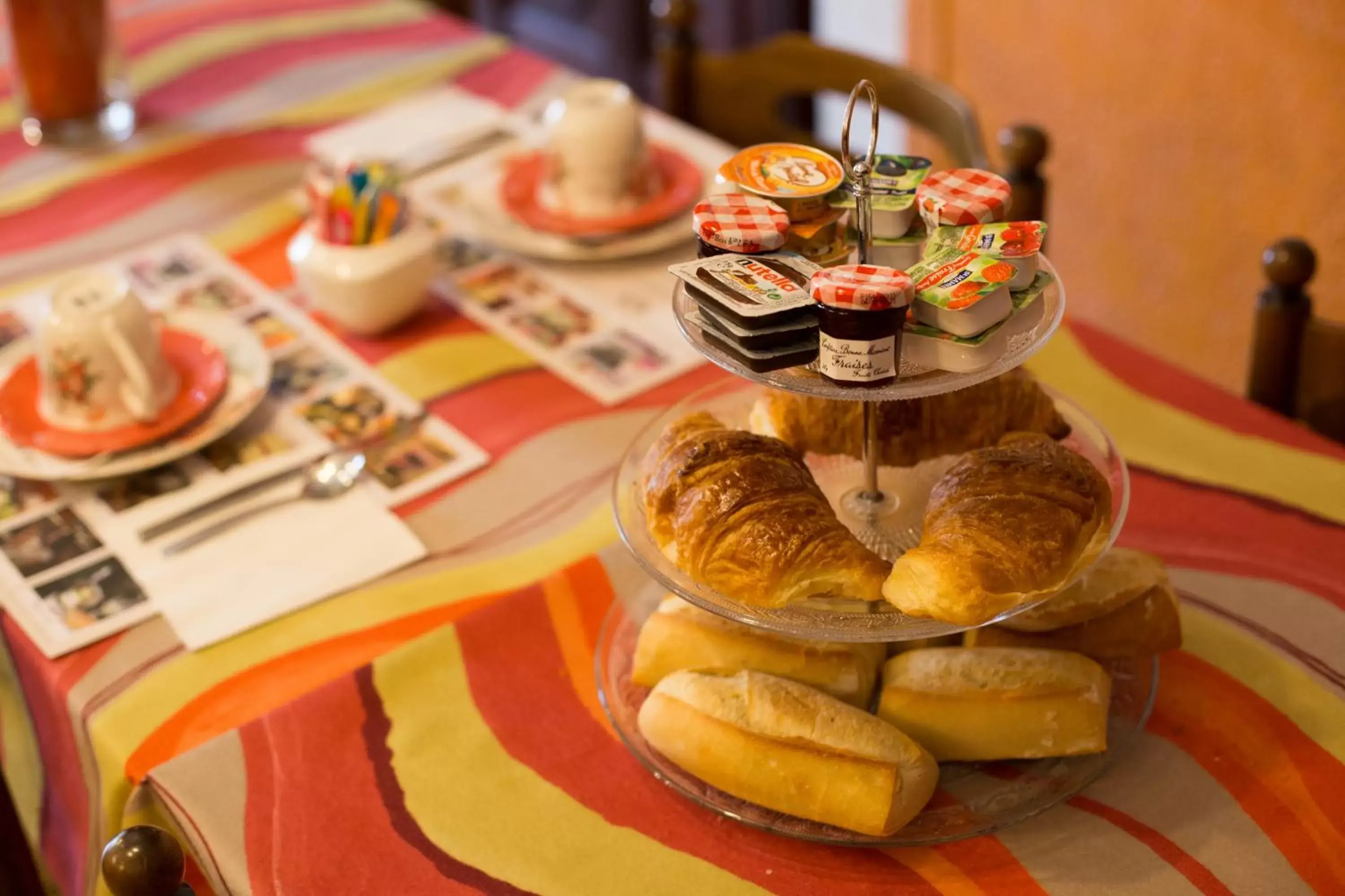 Breakfast, Food in L'Hôtel du Terreau Logis de France