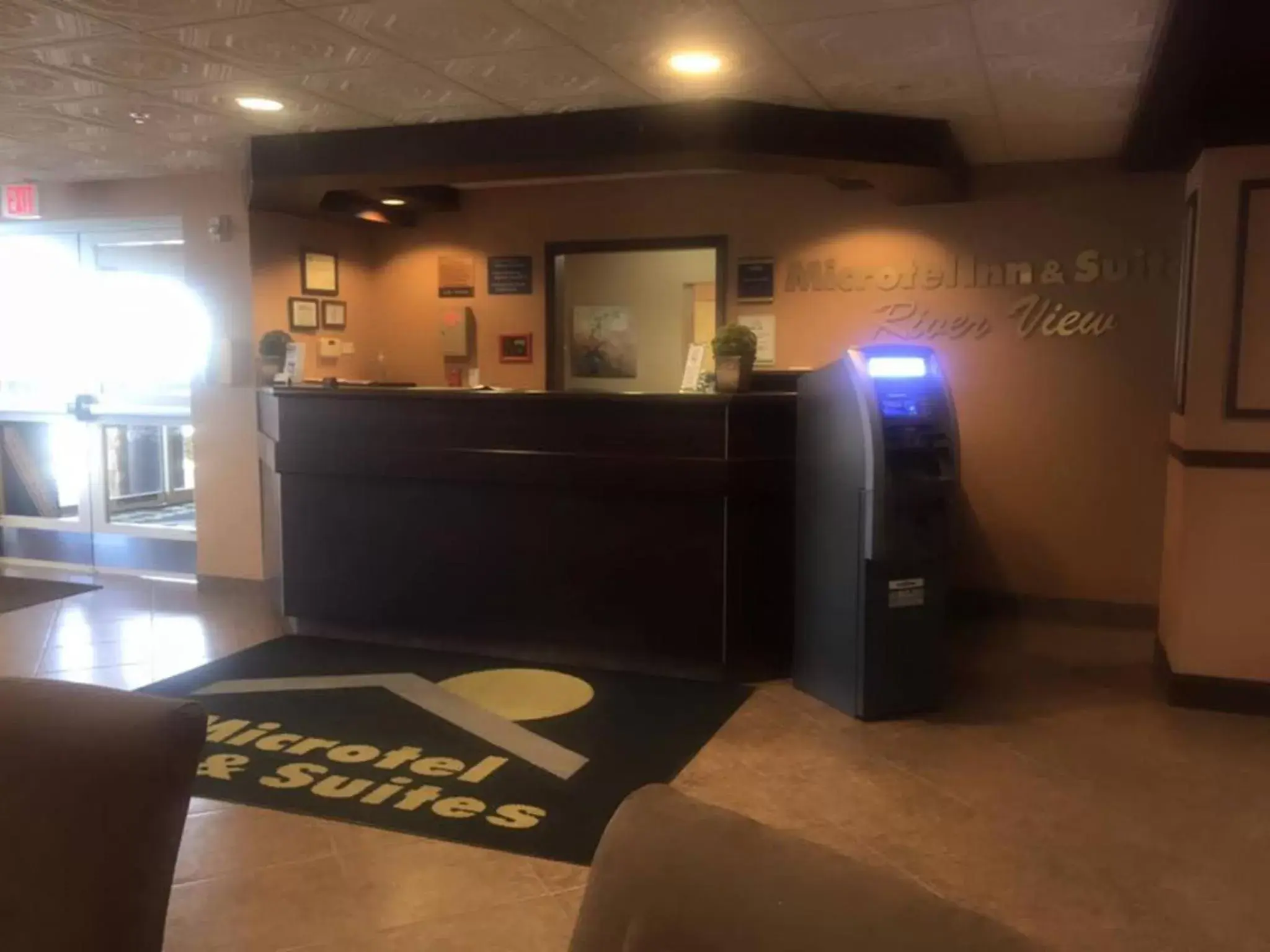 Staff, Lobby/Reception in Microtel Inn & Suites Quincy by Wyndham