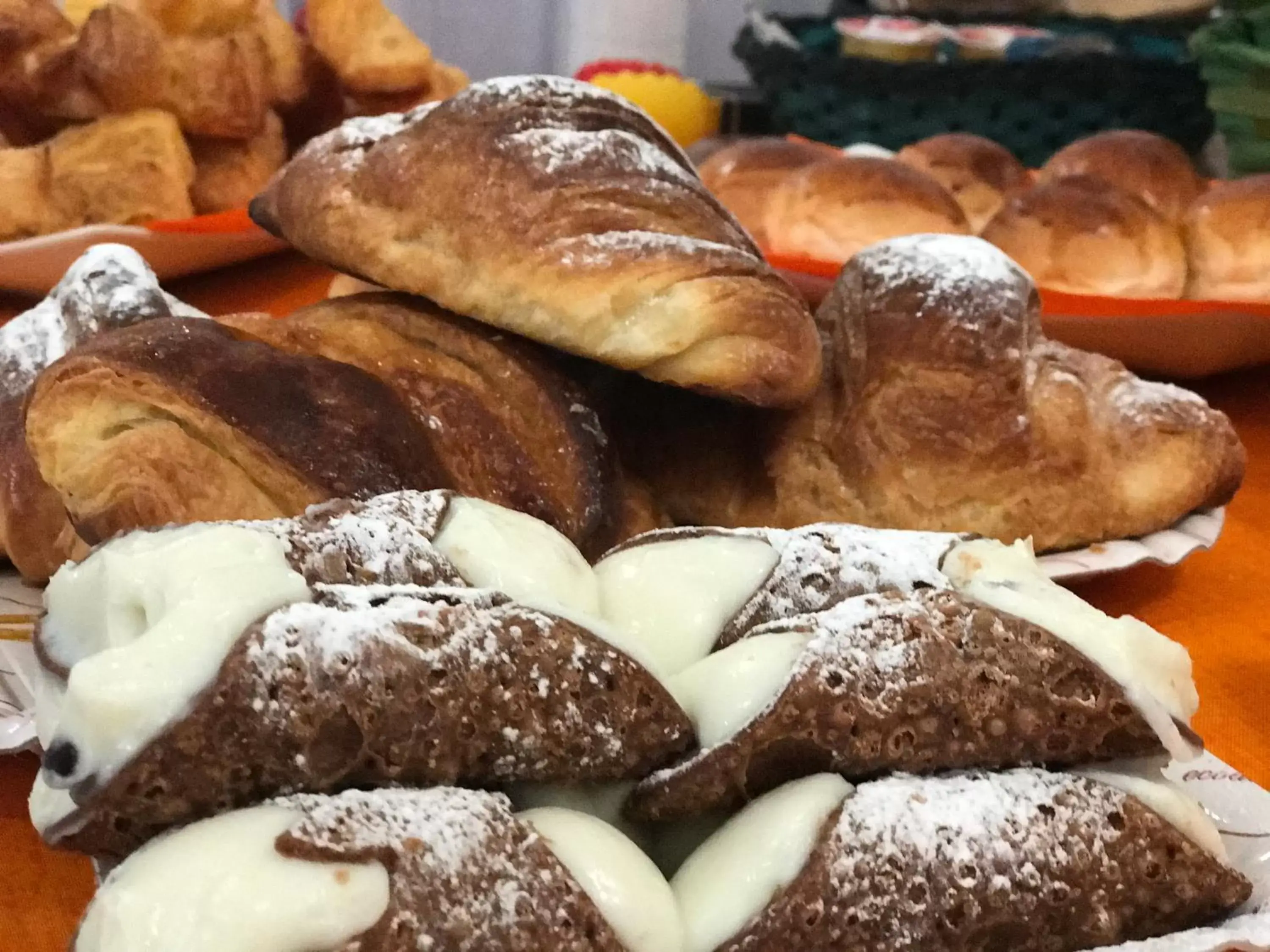 Continental breakfast, Food in LeAlbe di Sicilia