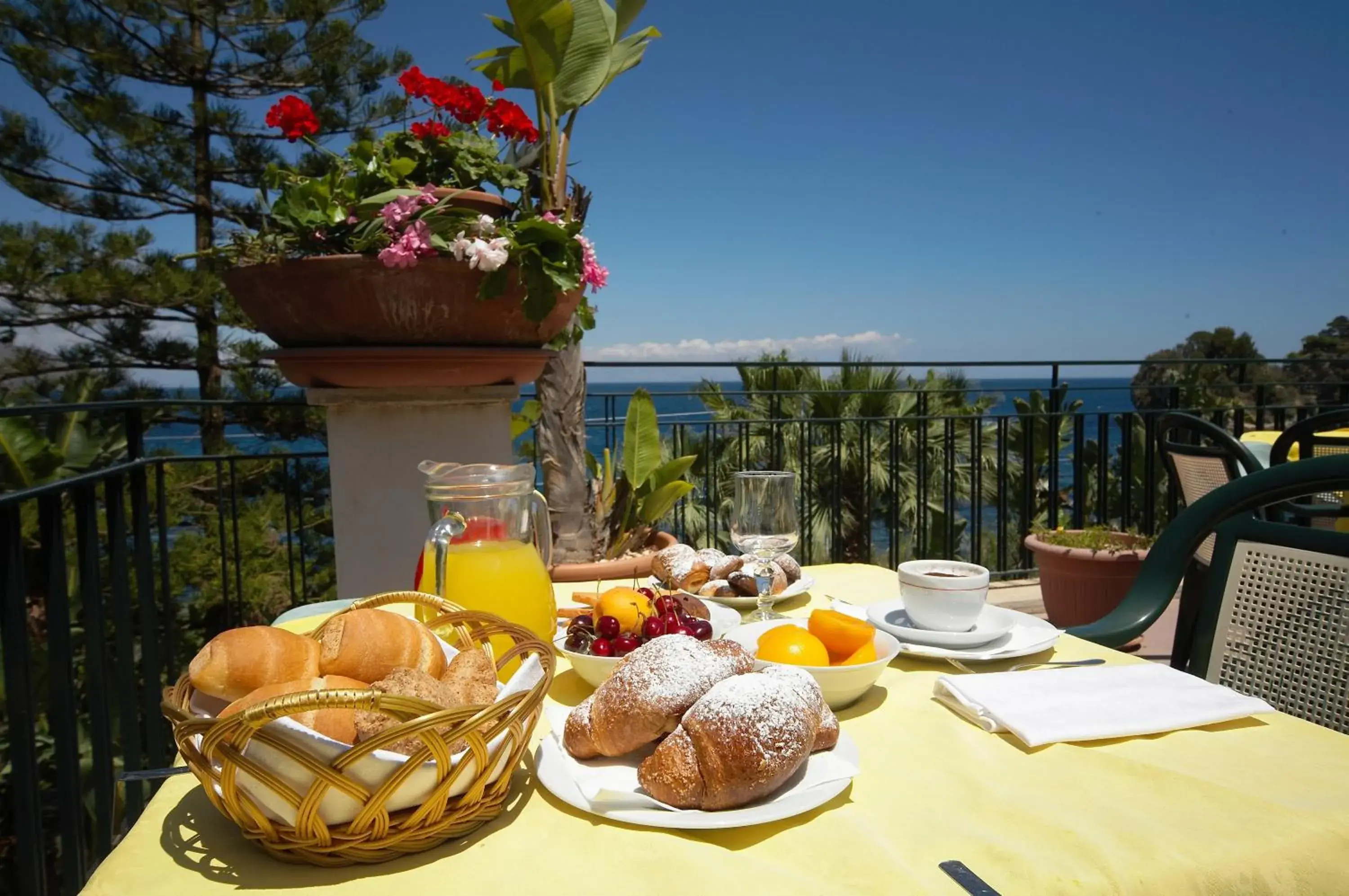 Balcony/Terrace in Hotel Baia Delle Sirene