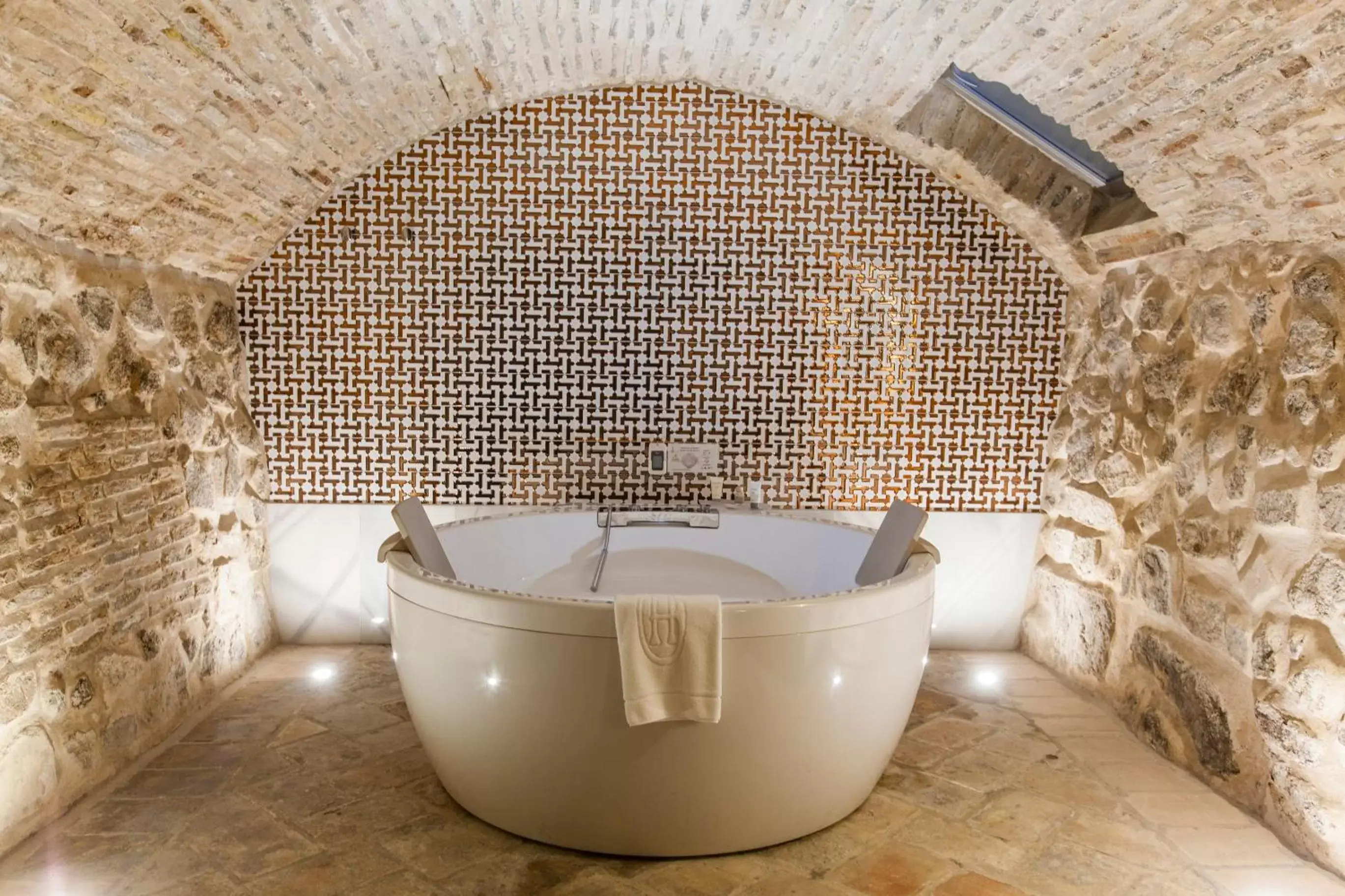 Hot Tub, Spa/Wellness in Hotel Pintor El Greco