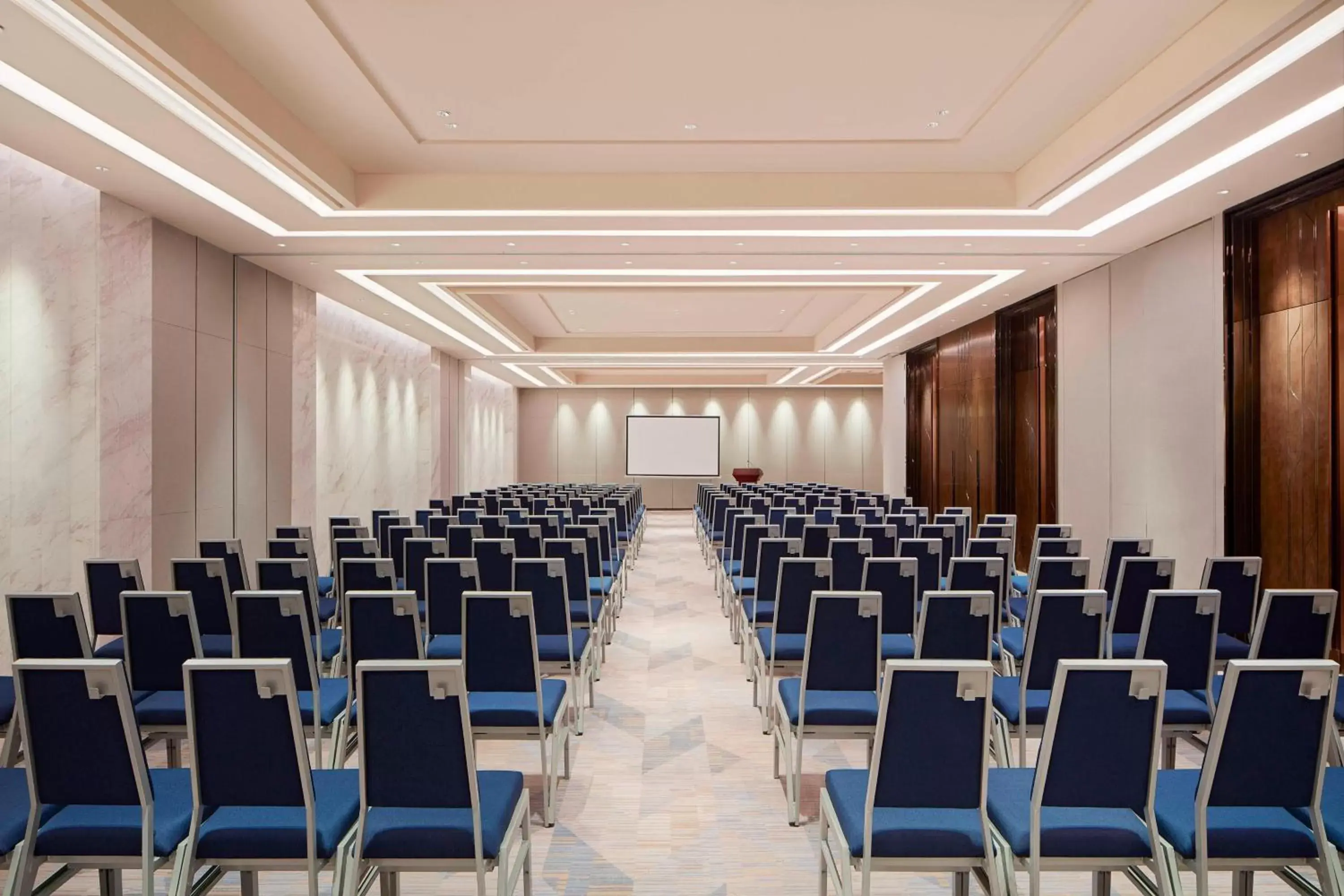 Meeting/conference room in Sheraton Guangzhou Nansha Hotel