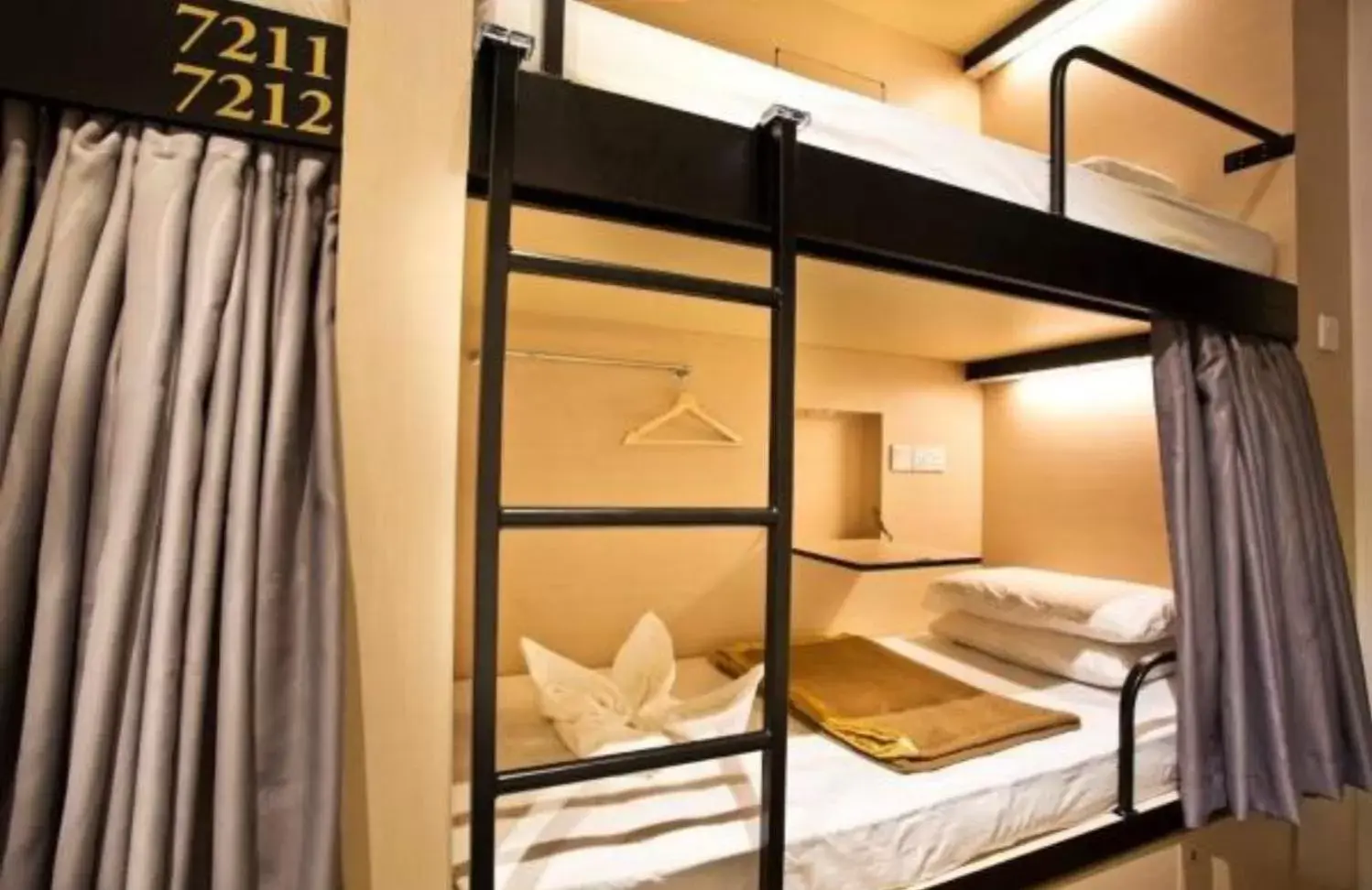 Bunk Bed in 7 Wonders Hostel
