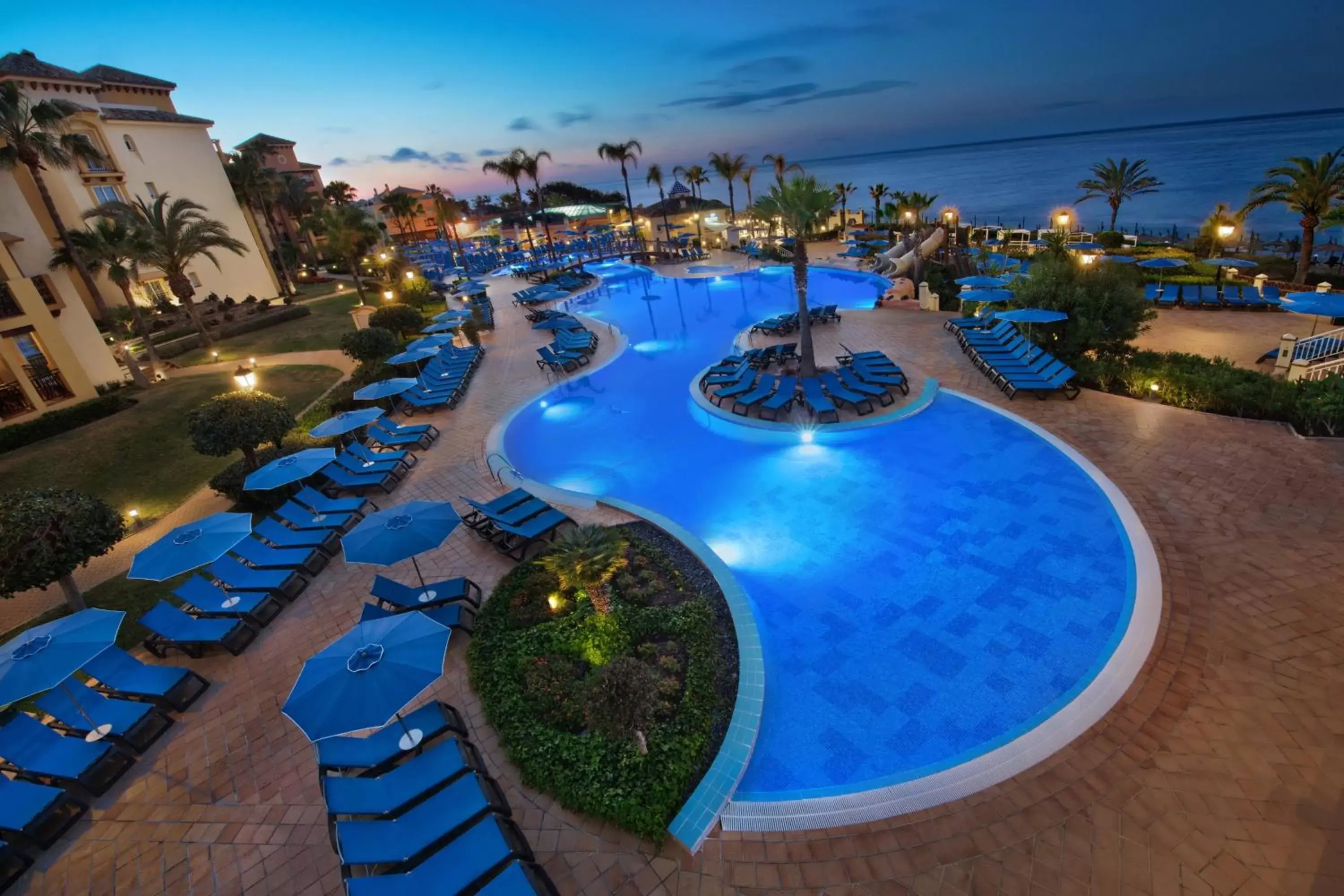 Swimming pool, Pool View in Marriott's Marbella Beach Resort