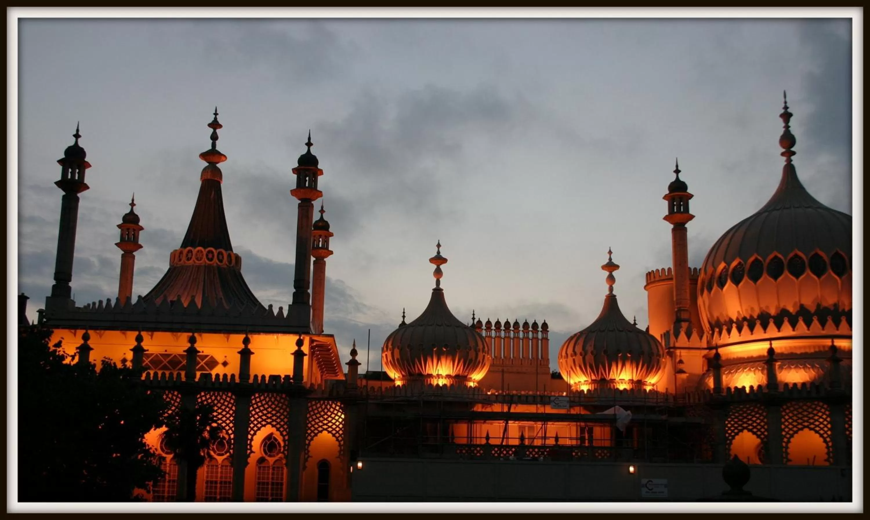 Area and facilities in Amsterdam Hotel Brighton Seafront