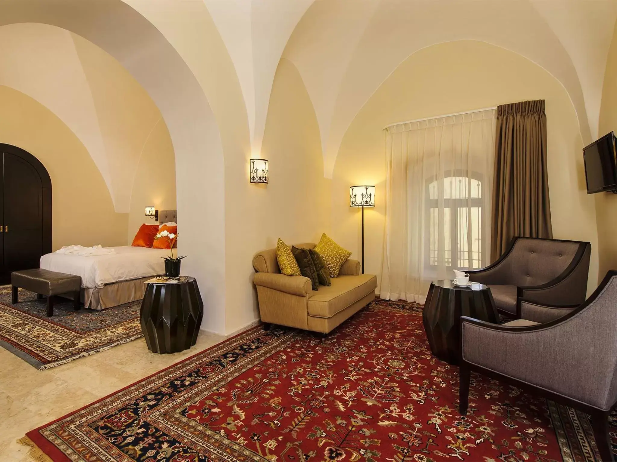 Deluxe One-Bedroom Suite with Spa Bath - single occupancy in The Sephardic House Hotel in The Jewish Quarter