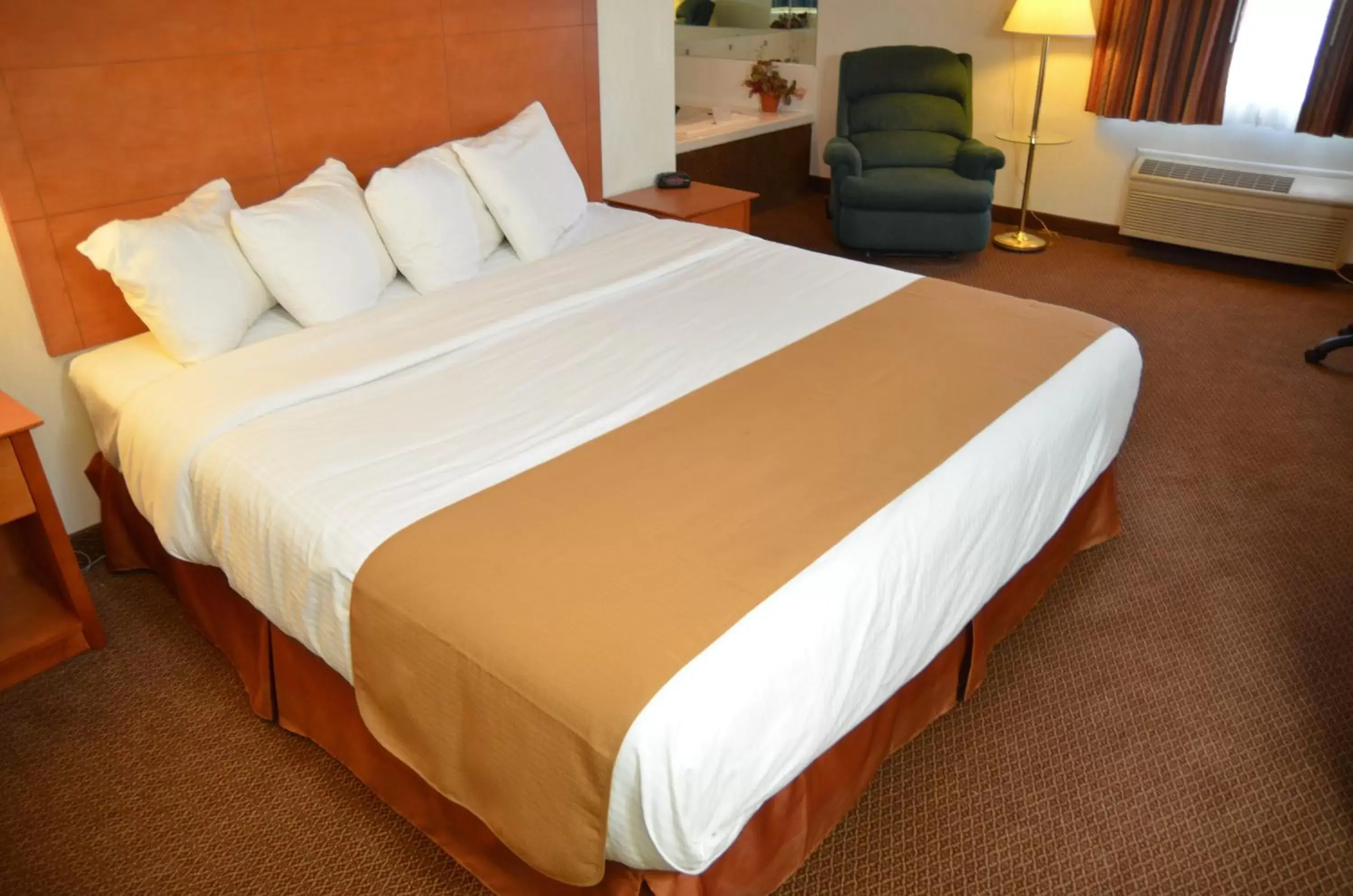 Bed in Baymont by Wyndham Port Huron