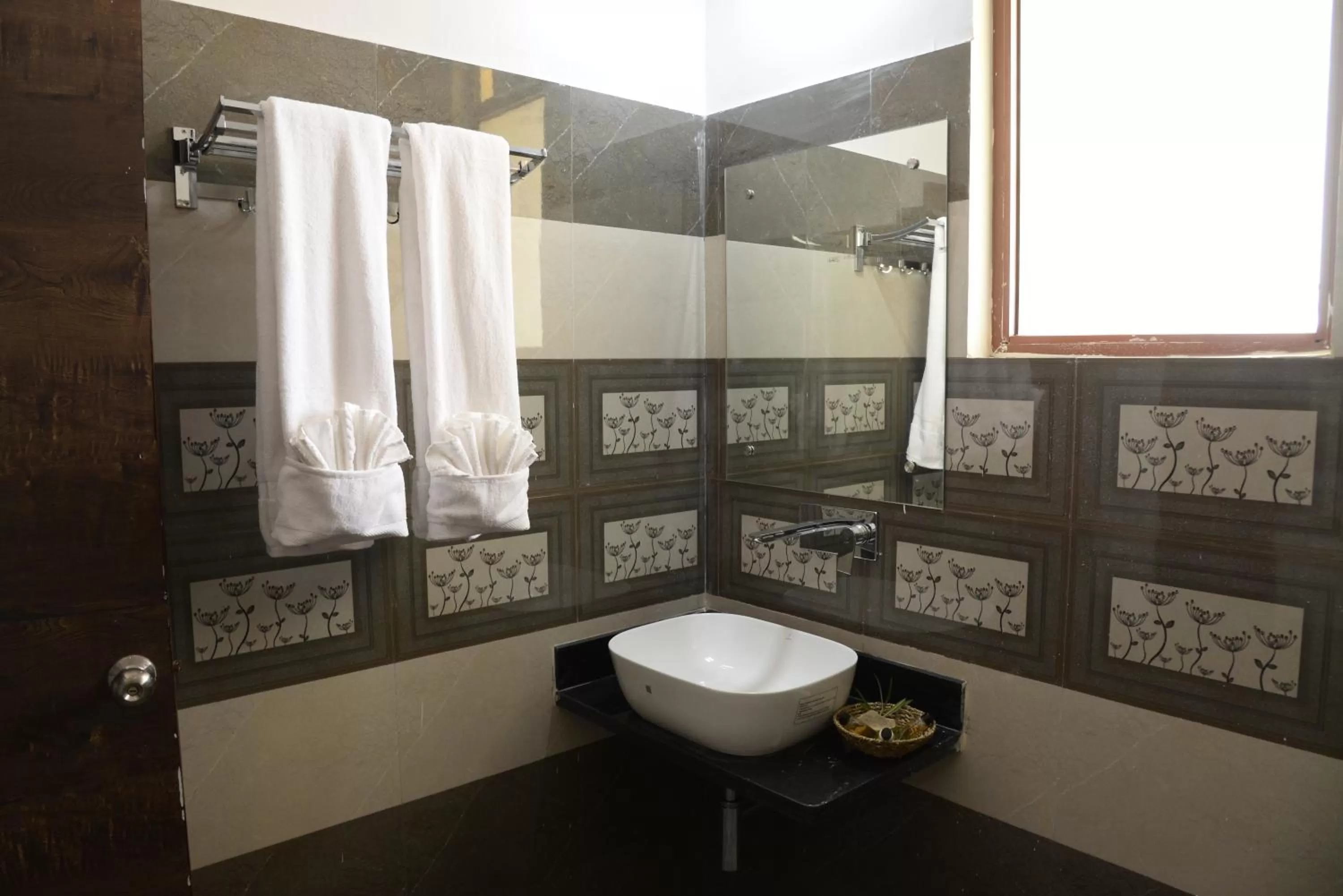 Bathroom in Omak Tiger Seven