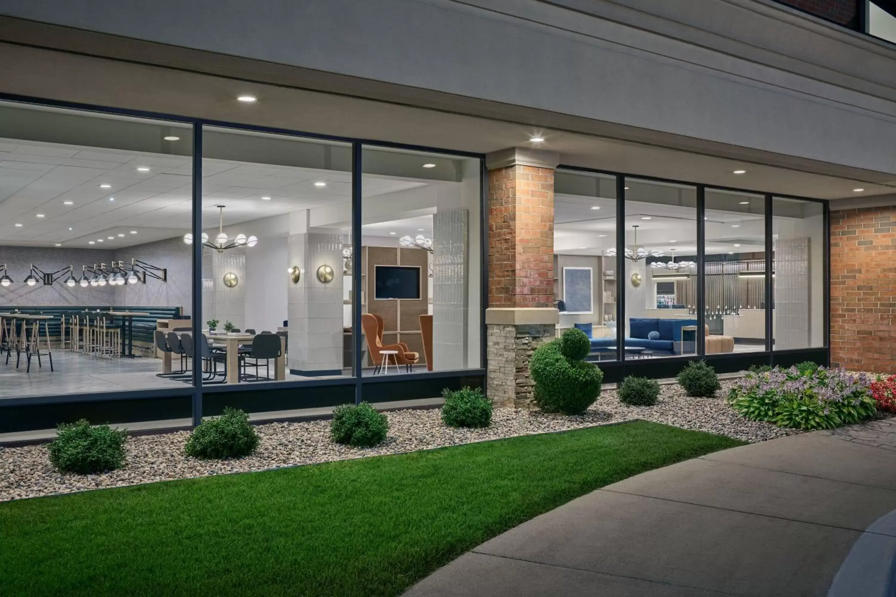 Lobby or reception in Delta Hotels by Marriott Muskegon Convention Center