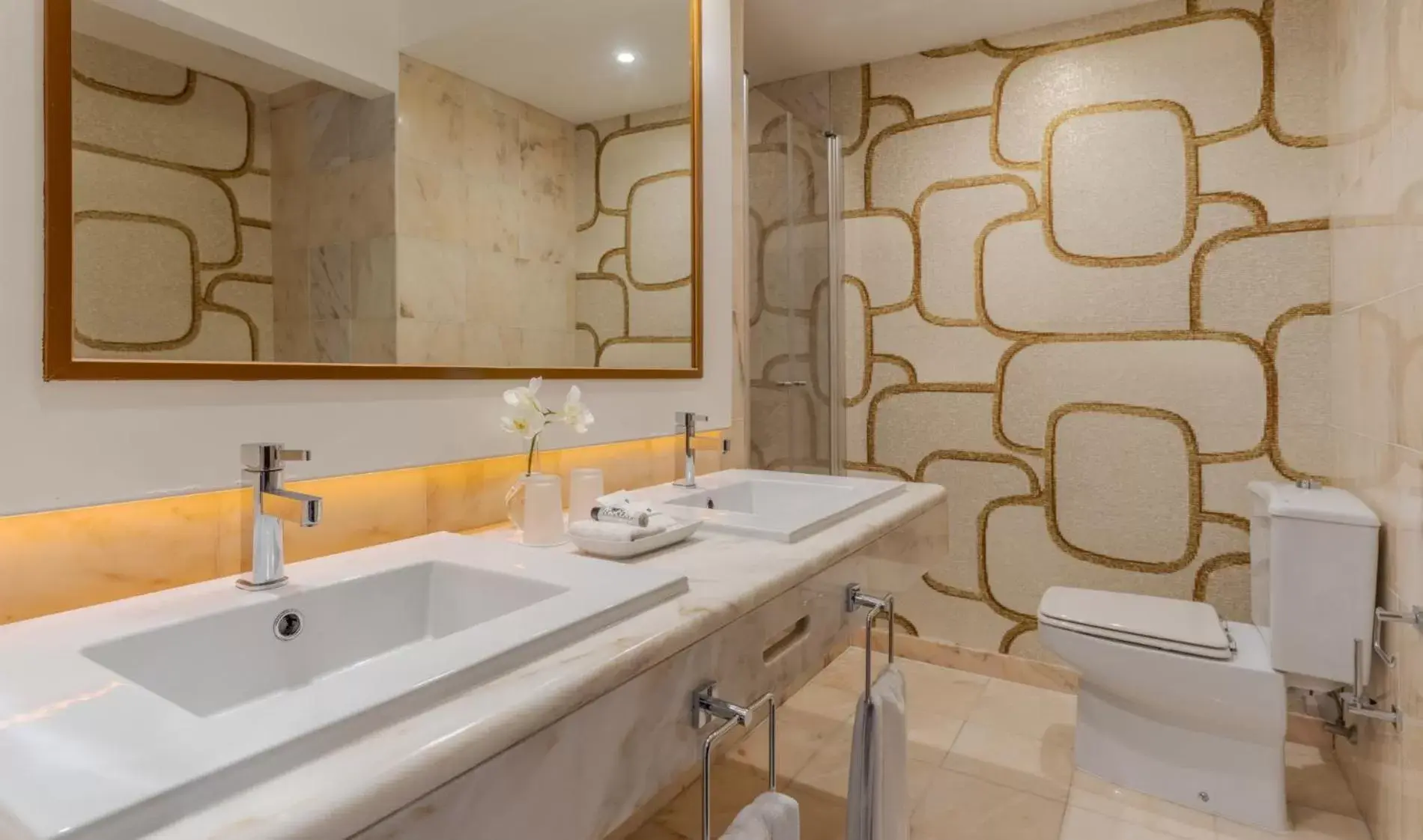 Bathroom in Pestana Alvor Praia Premium Beach & Golf Resort