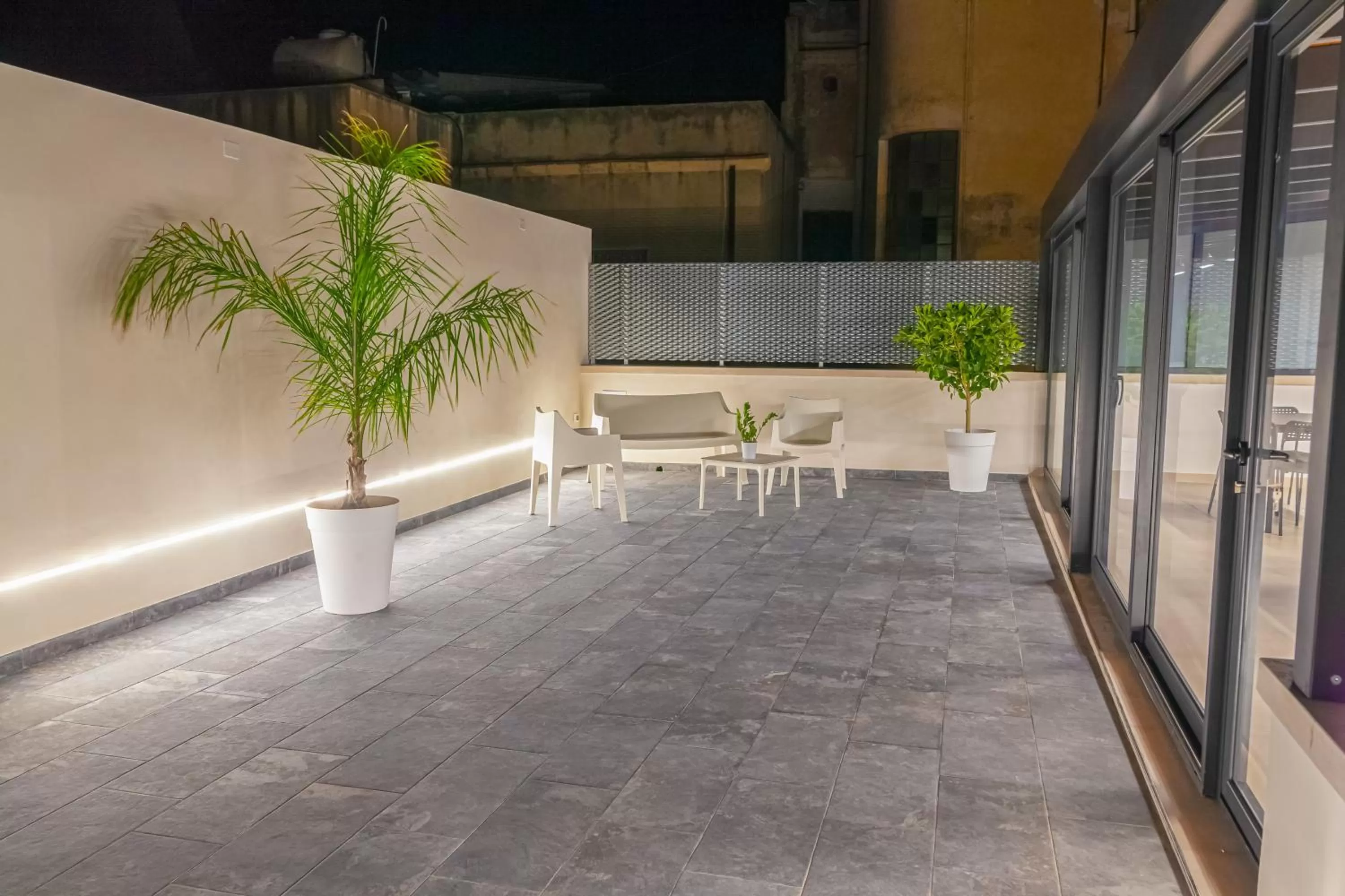 Balcony/Terrace in Isgrò Rooms