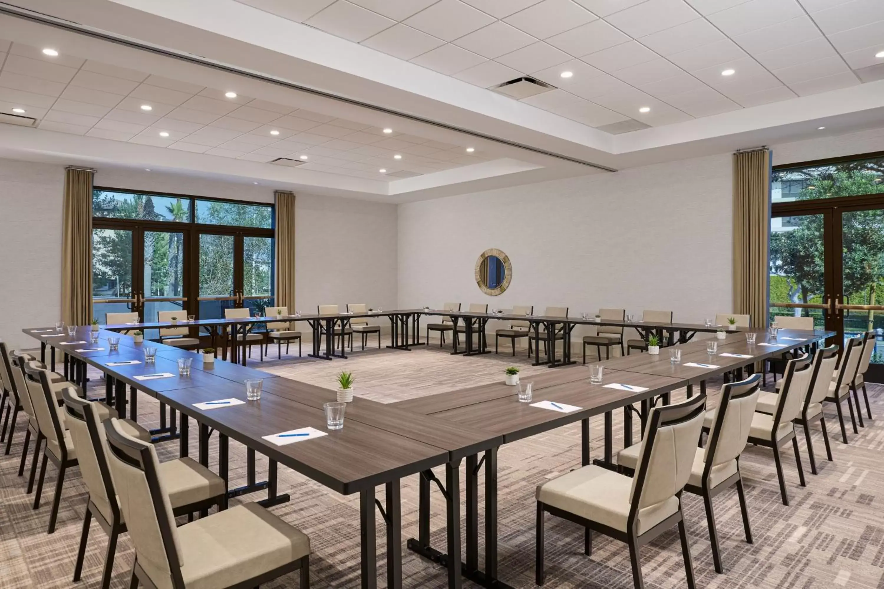 Meeting/conference room, Restaurant/Places to Eat in VEA Newport Beach, a Marriott Resort & Spa