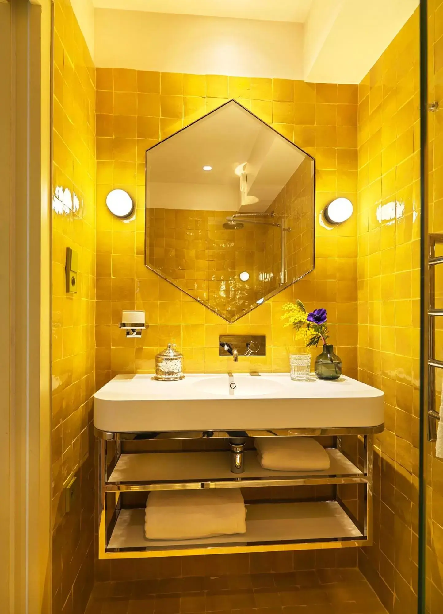 Bathroom in Le Katorze Hôtel