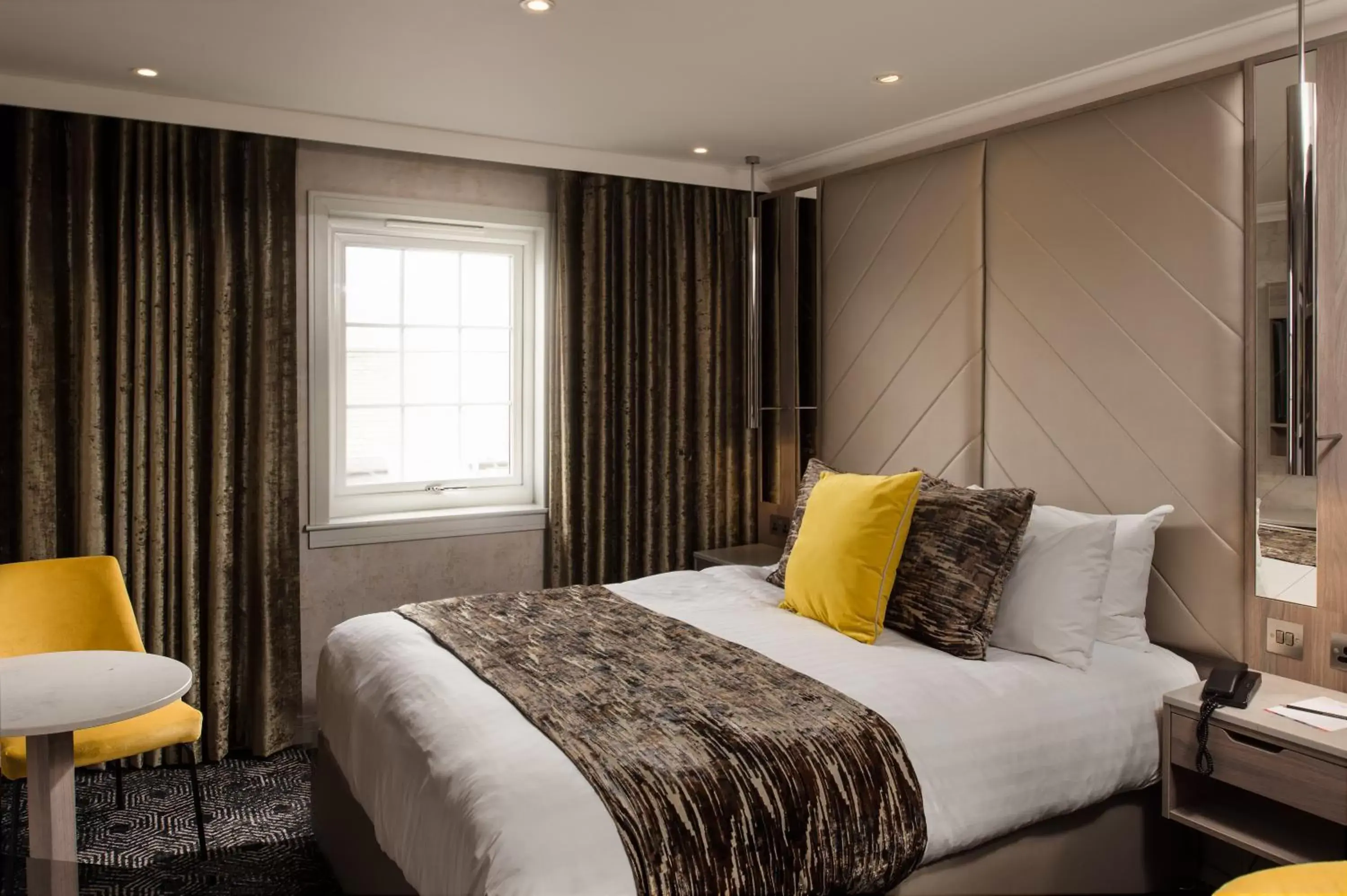 Bed in Lochside House Hotel & Spa