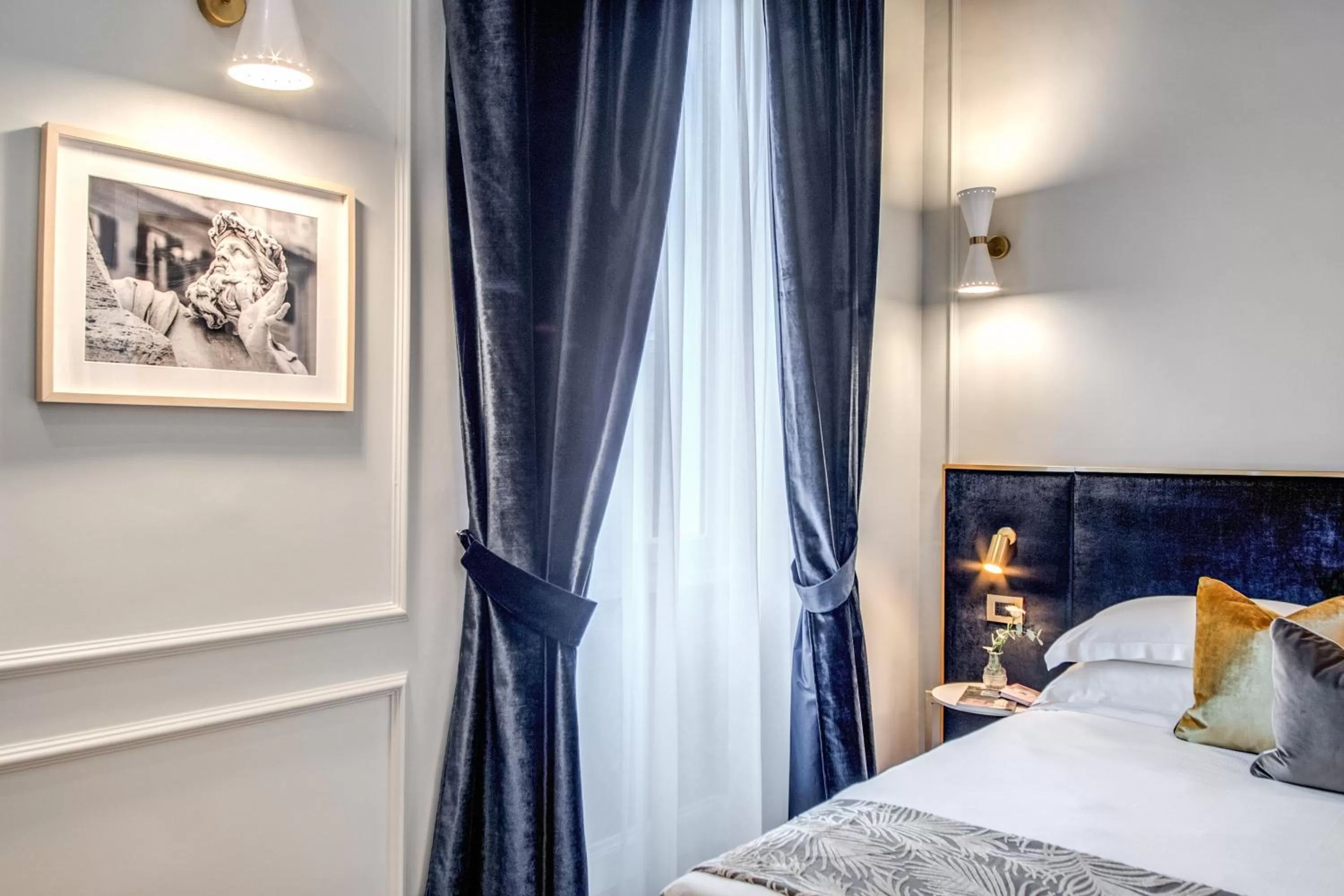 Bed in Tree Charme Augusto Boutique Hotel