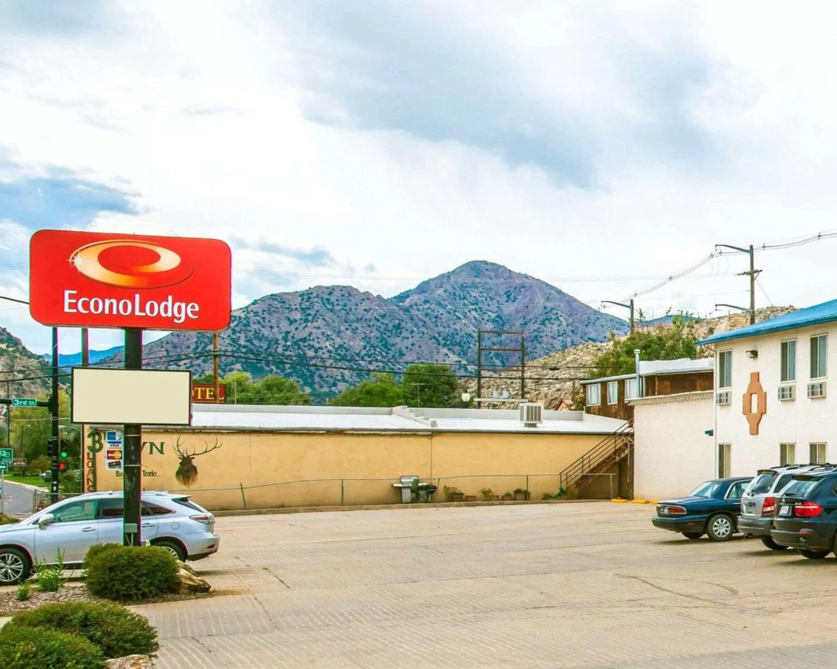 Property building in Econo Lodge Canon City