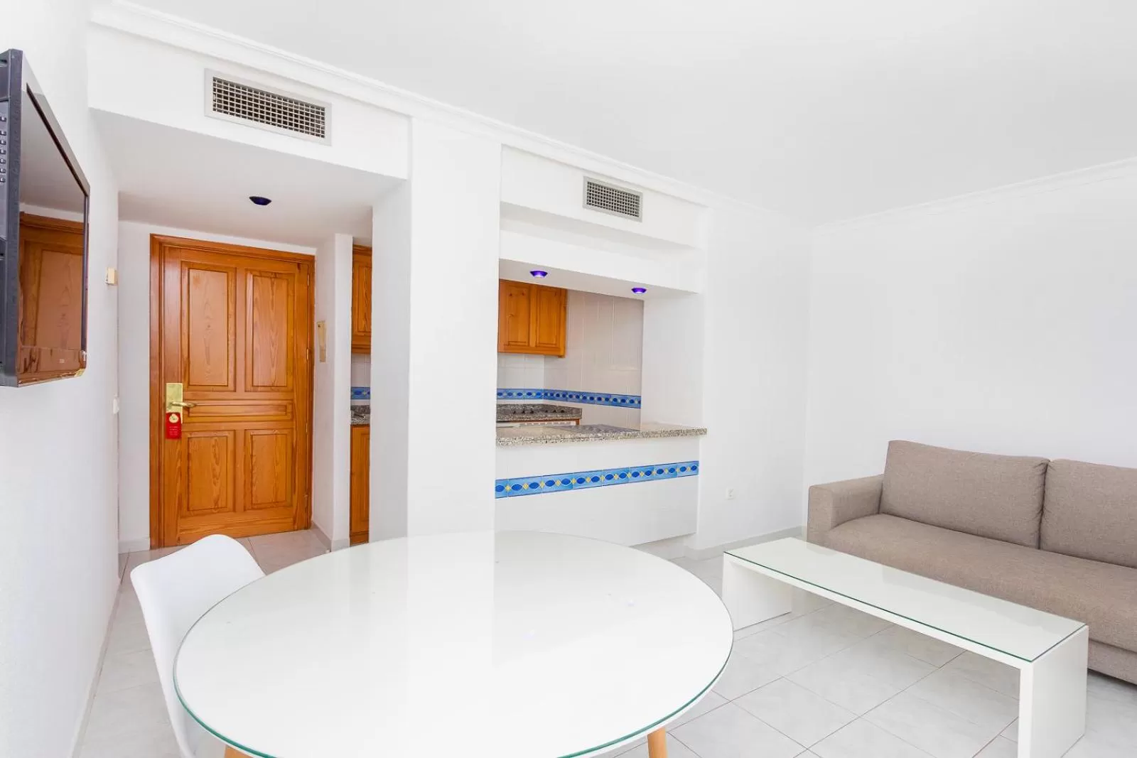 Living room in Aparthotel Duquesa Playa