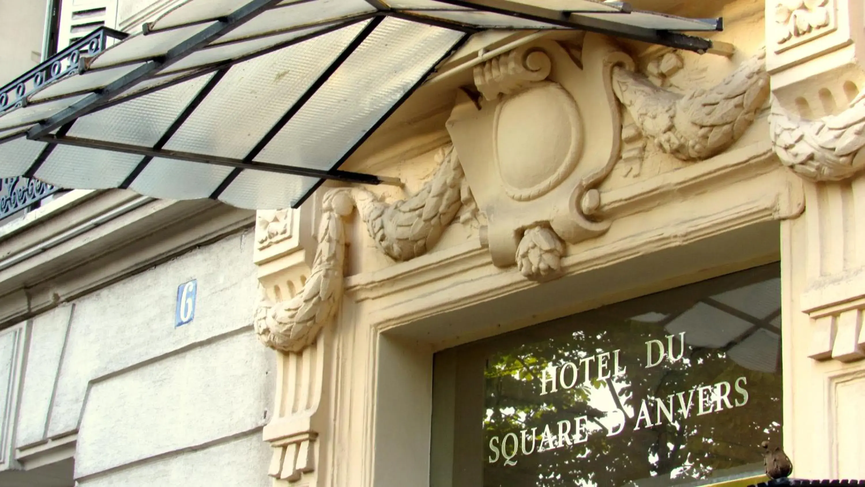 Facade/entrance, Property Logo/Sign in Hotel Du Square D'Anvers