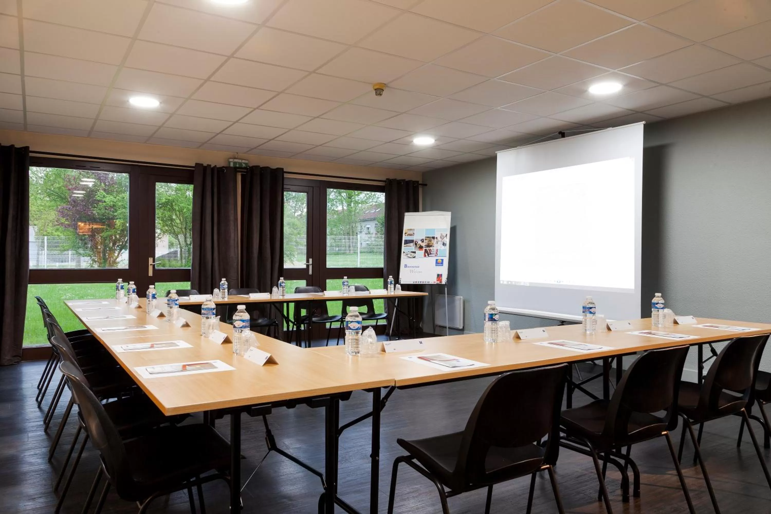 Meeting/conference room in HÔTEL ÉDEN - Metz Nord - Woippy - Porte du Luxembourg - A31