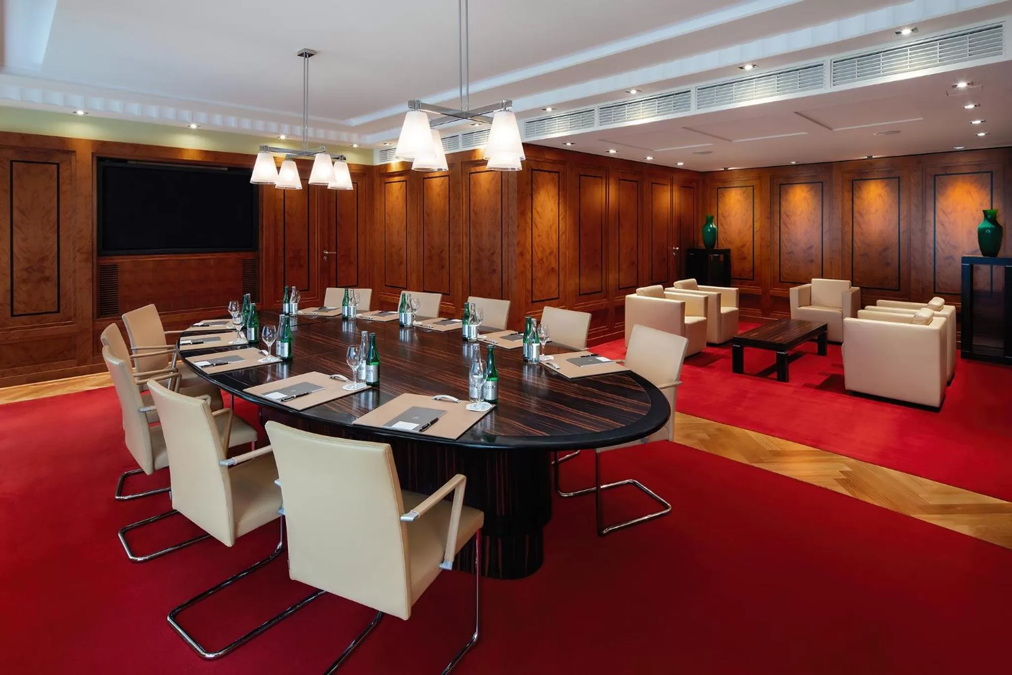 Meeting/conference room in Regent Berlin by IHG
