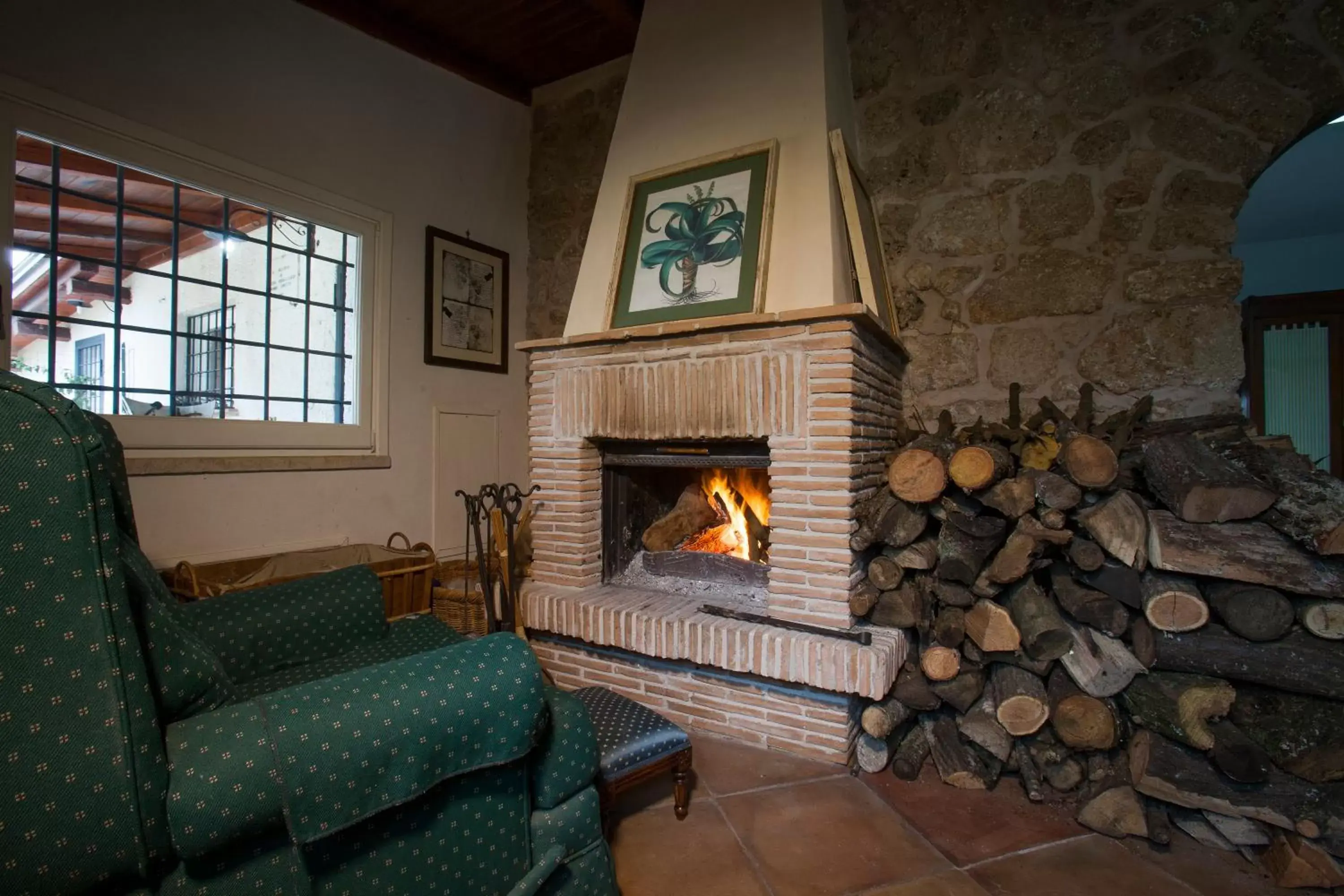 Communal lounge/ TV room, Seating Area in Antico Casale Spezia Pelagalli